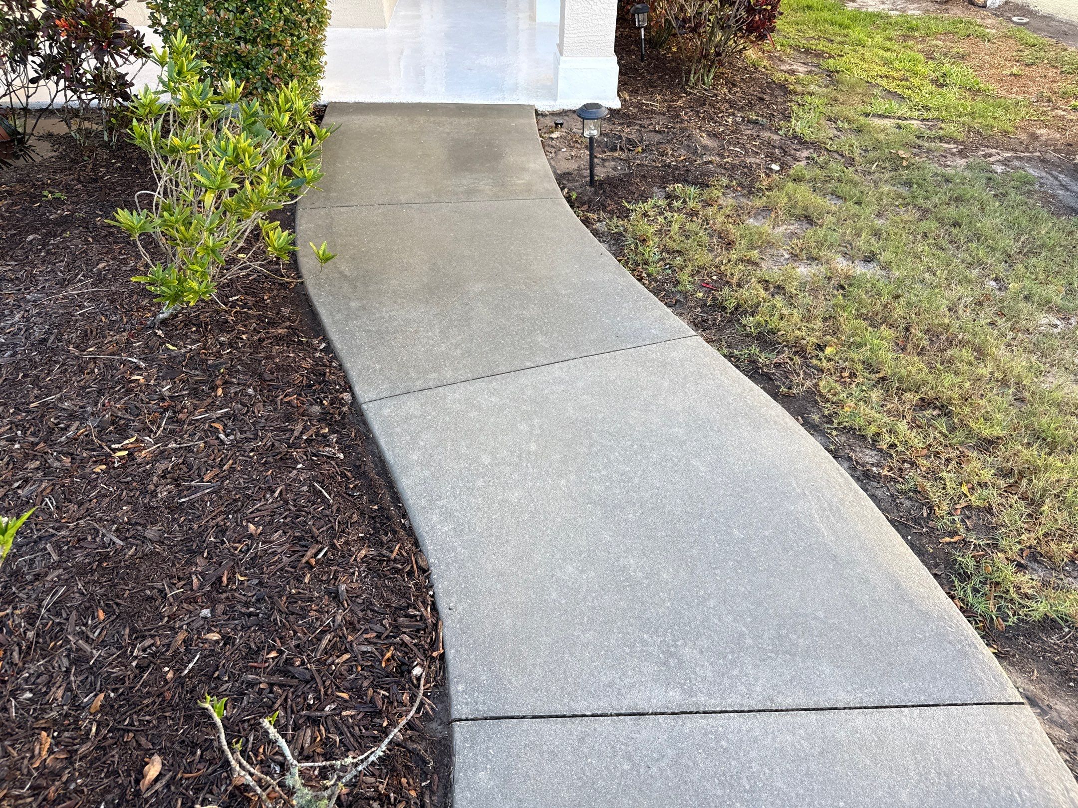 Driveway & Concrete Cleaning – River Sound Community, Bradenton, FL by Sunshine AquaWash