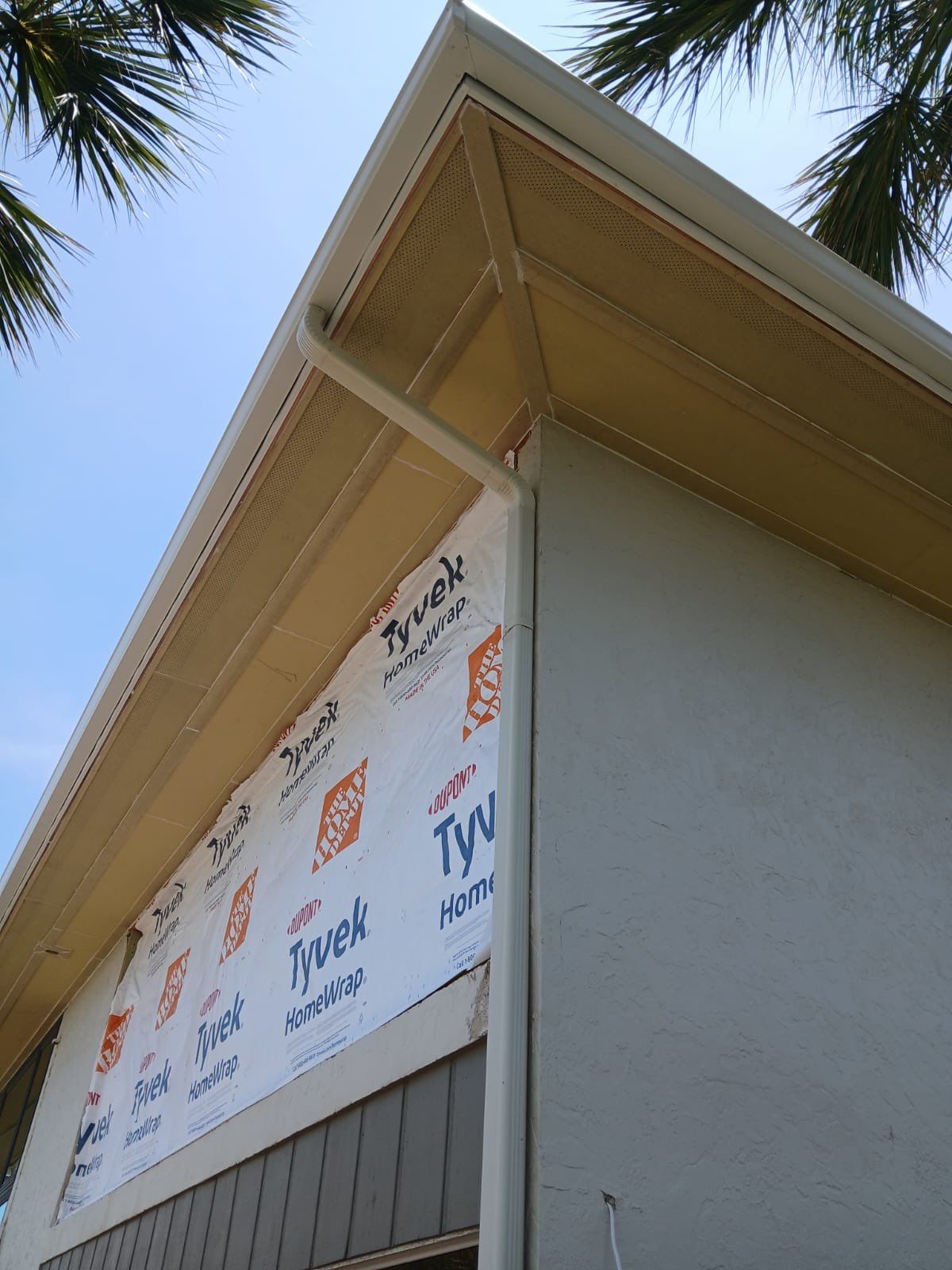 Commercial Gutter Systems for Businesses in Holmes Beach FL by Gutter Professors