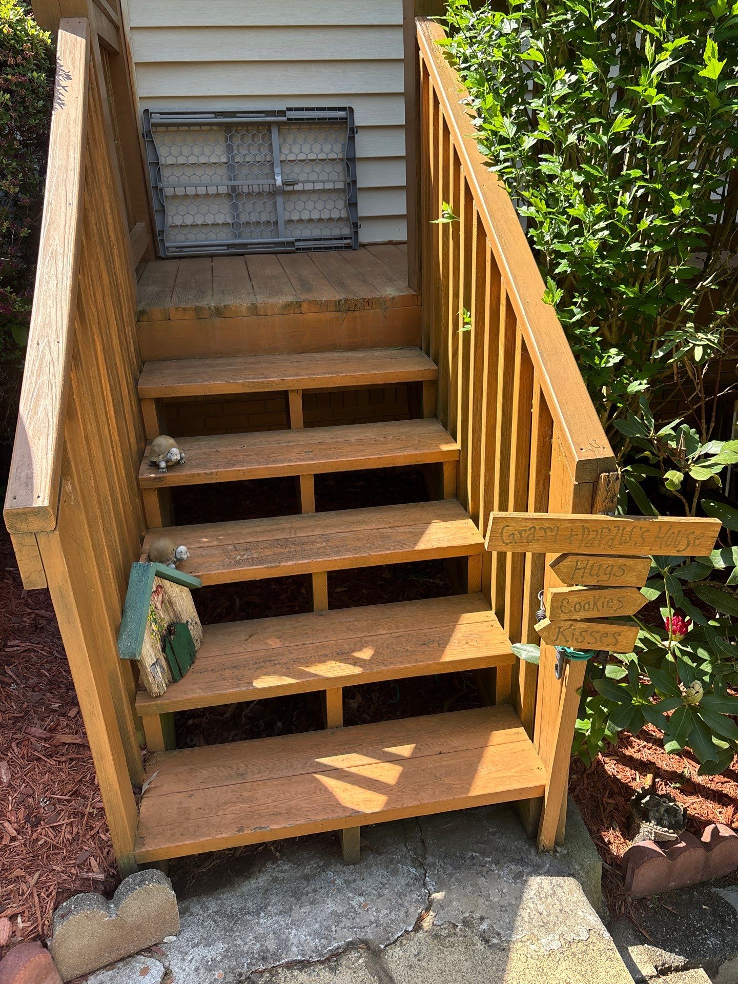 Wood Deck using Wood Sealant by DuraSeal