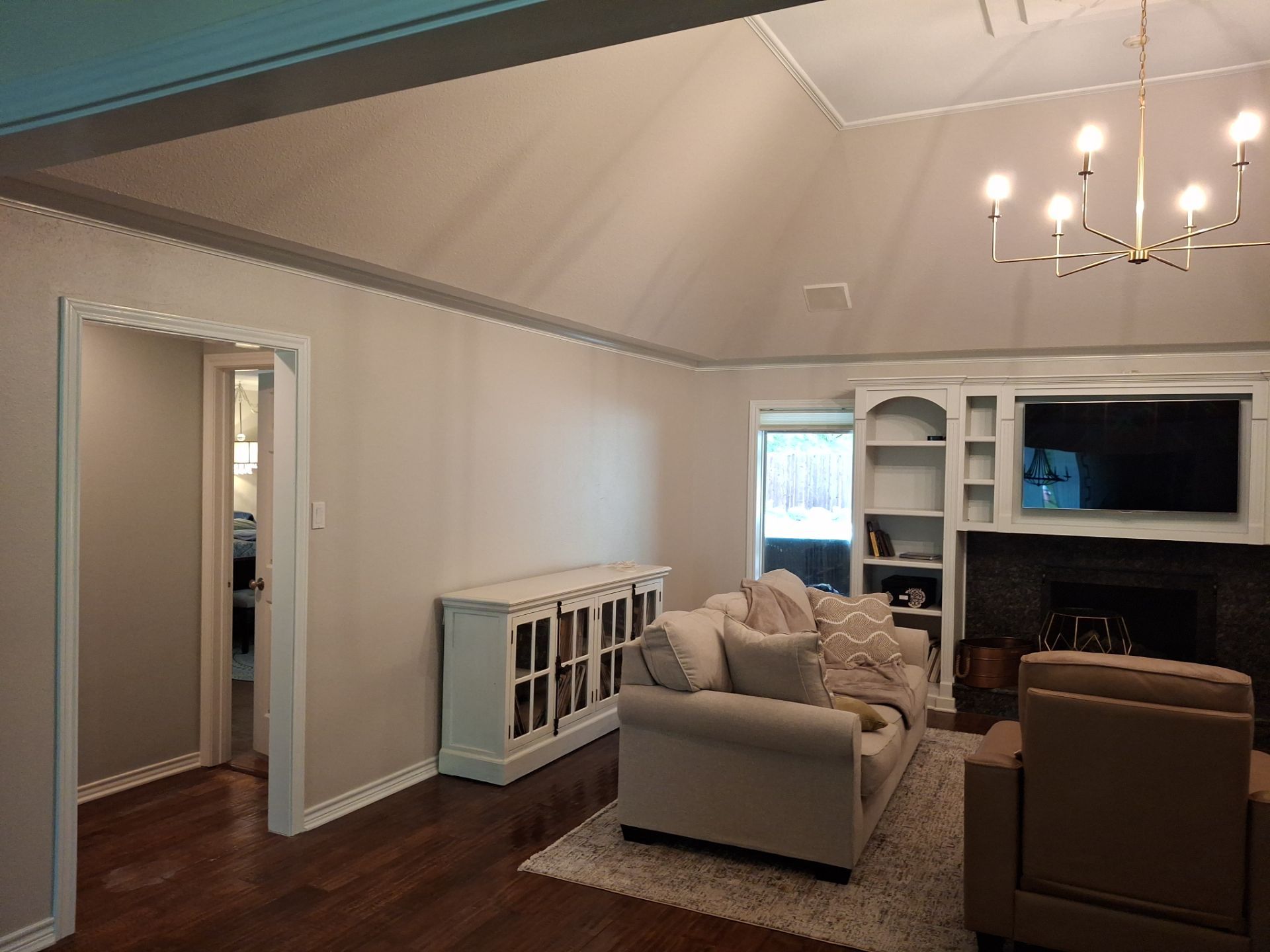 Interior Painting in Tyler, TX | Bathroom & Living Room Ceilings Renewal by Quality Coats Painting