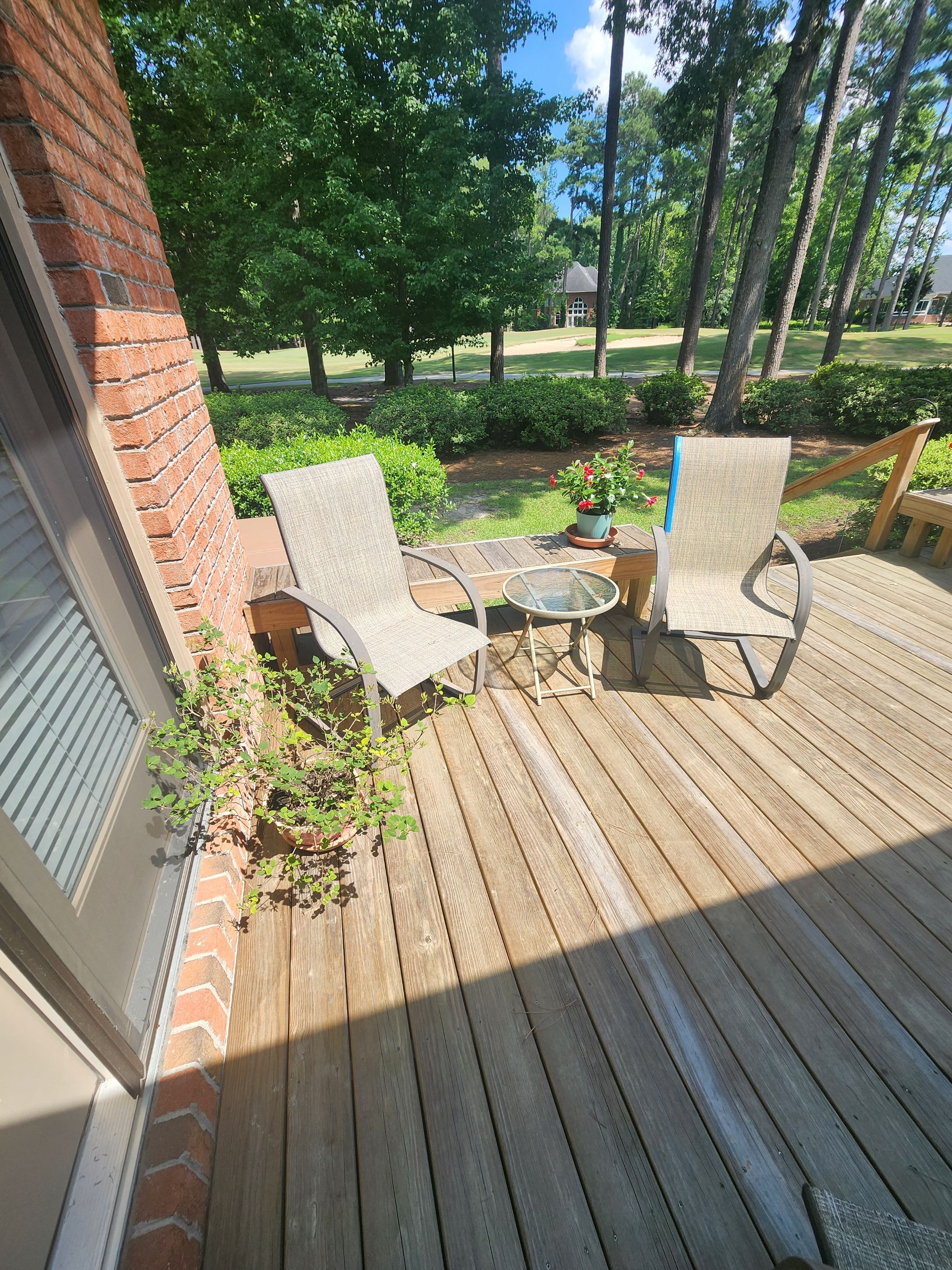 Deck using Wood Sealant by DuraSeal