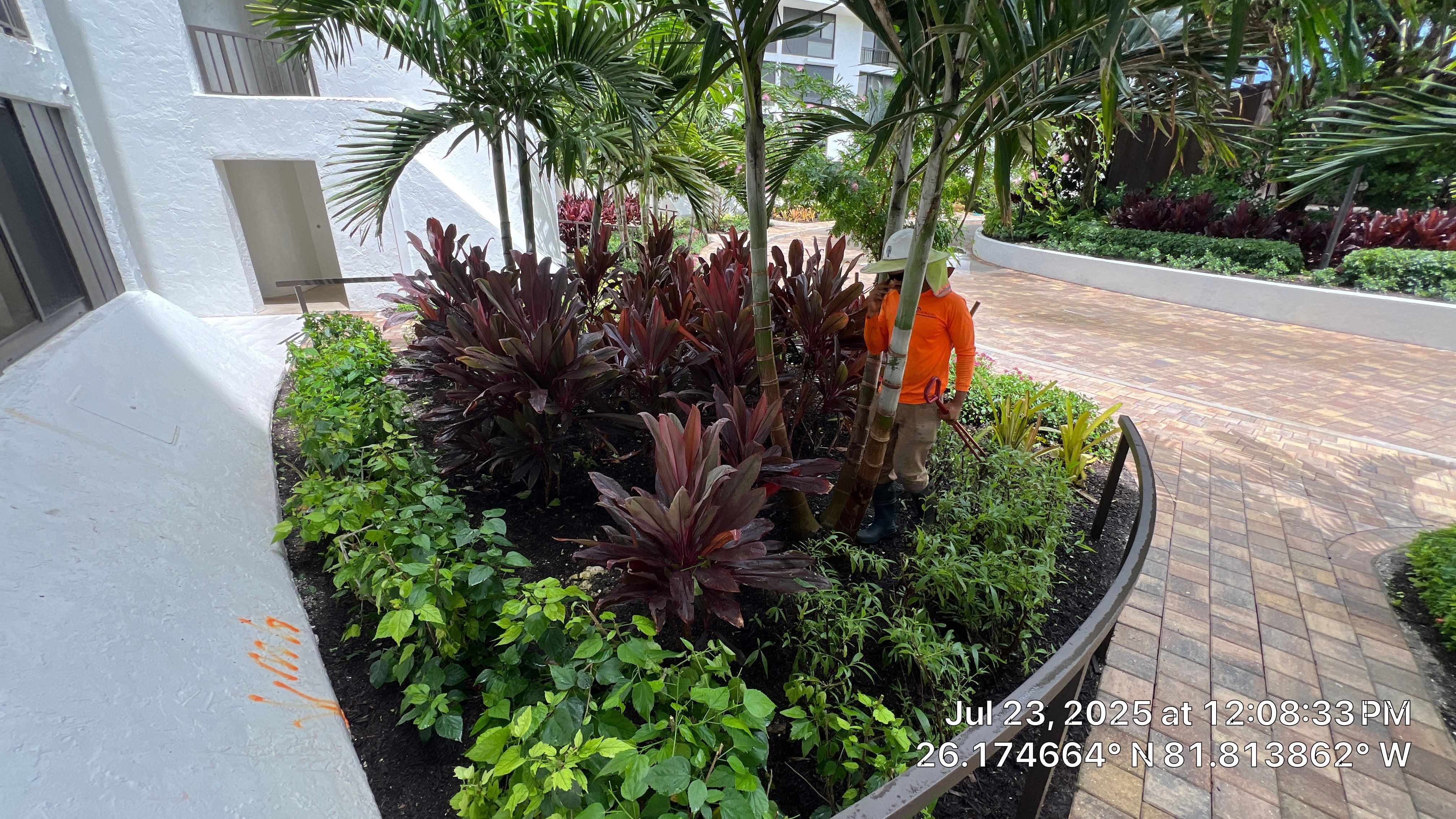 Naples Condo Complex Stormwater System Maintenance and Hurricane Cleanup by APS Power & Water