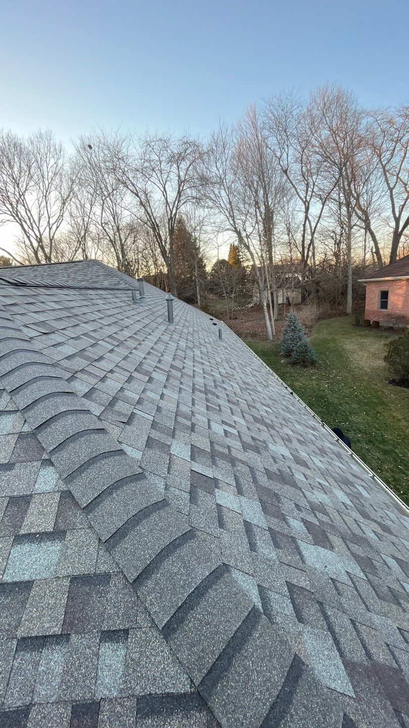 Roof replacement using Driftwood Duration by WIW Enterprises Inc