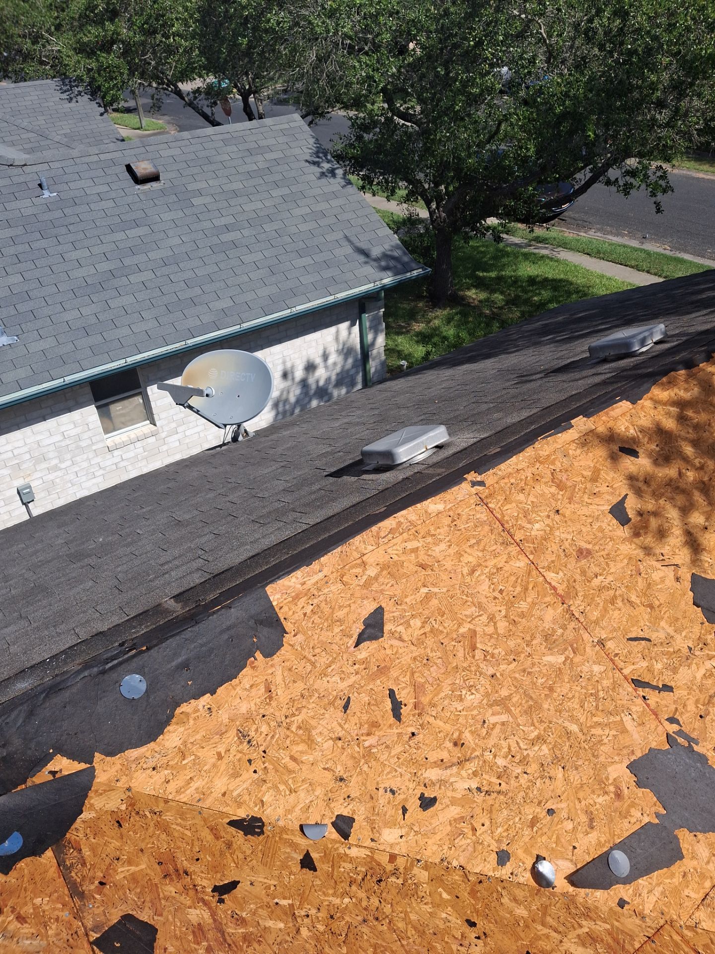Quebec South by Bayfront Roofing and Construction
