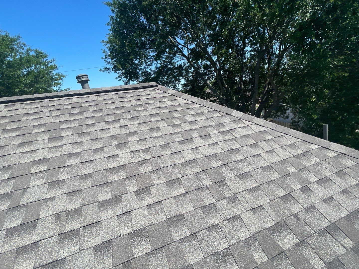 GAF HDZ - Weathered Wood by Elite Roofing LLC