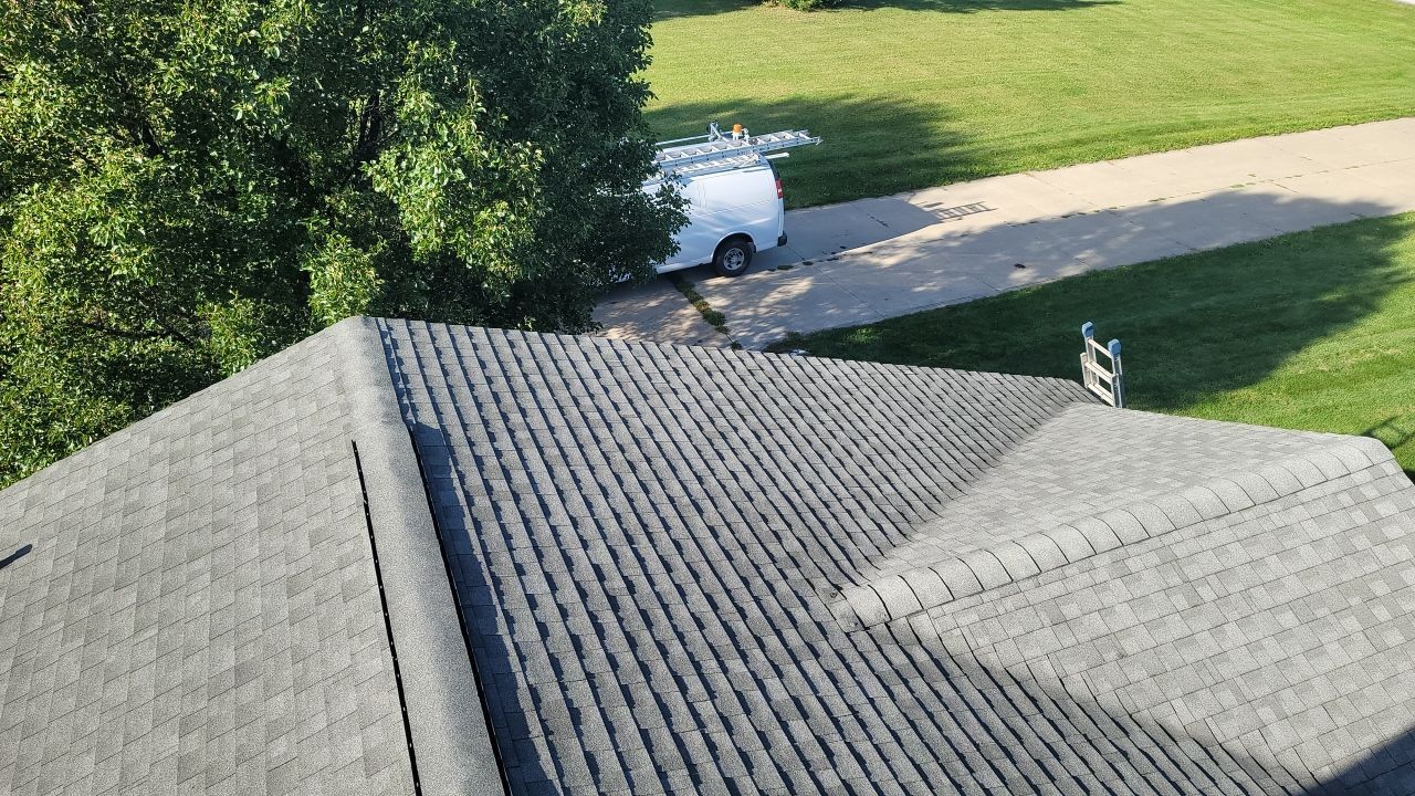 ATLAS PINNACLE COLOR: COASTAL GRANITE by Eagle Eye Roofing