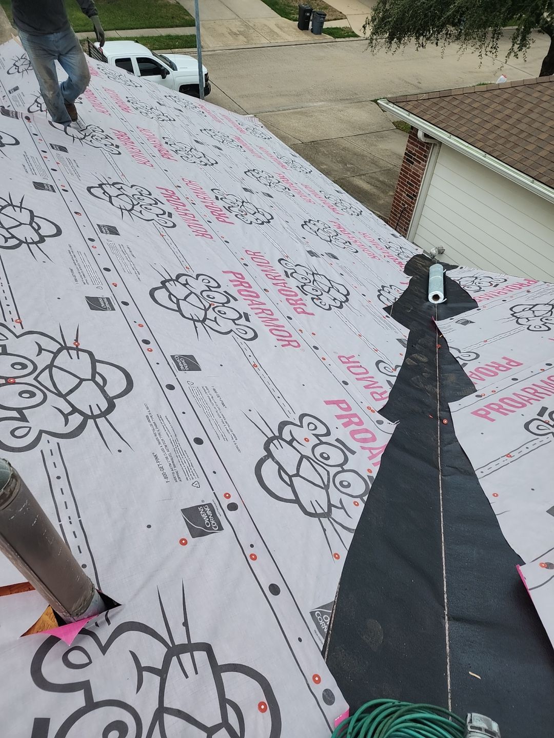 Residential Roofing Installation using Owen's Corning Duration (Lifetime) Shingles by Roof Repair Company