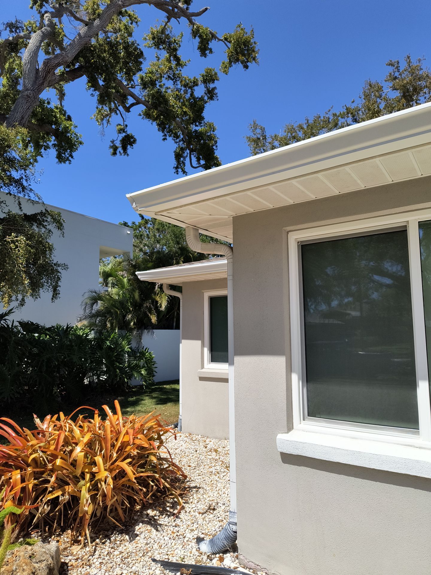 Leaf Guard using Gutter Guards in Sarasota FL by Gutter Professors