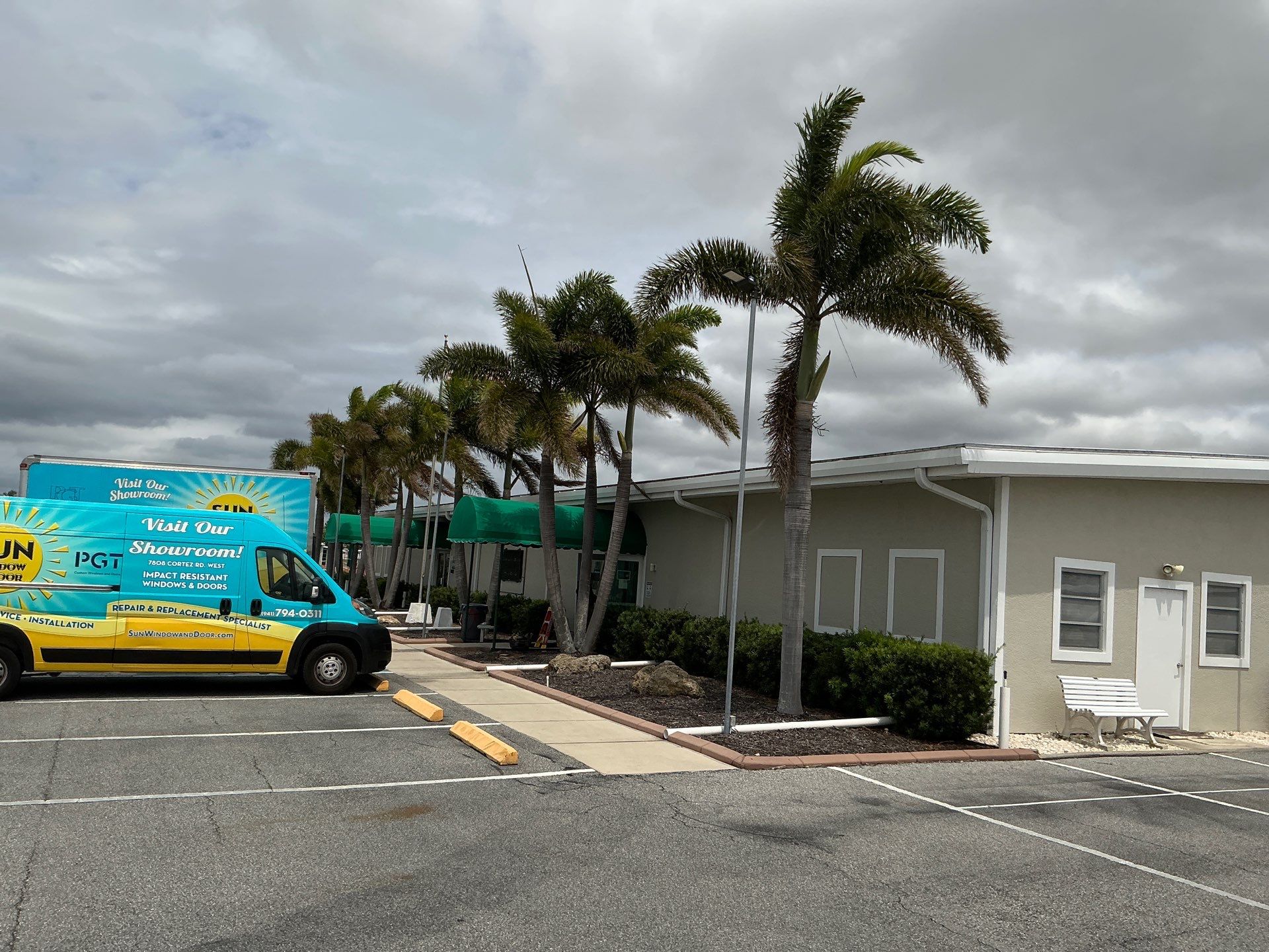 Commercial Seamless Gutter Installation in Palmetto FL by Gutter Professors