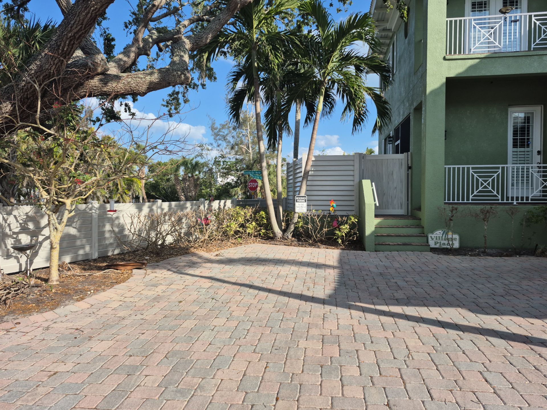 363 tierra mar ln by H&Y Fence