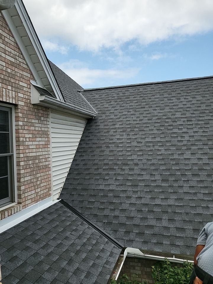 GAF Timberland Color: Pewter Gray by Eagle Eye Roofing