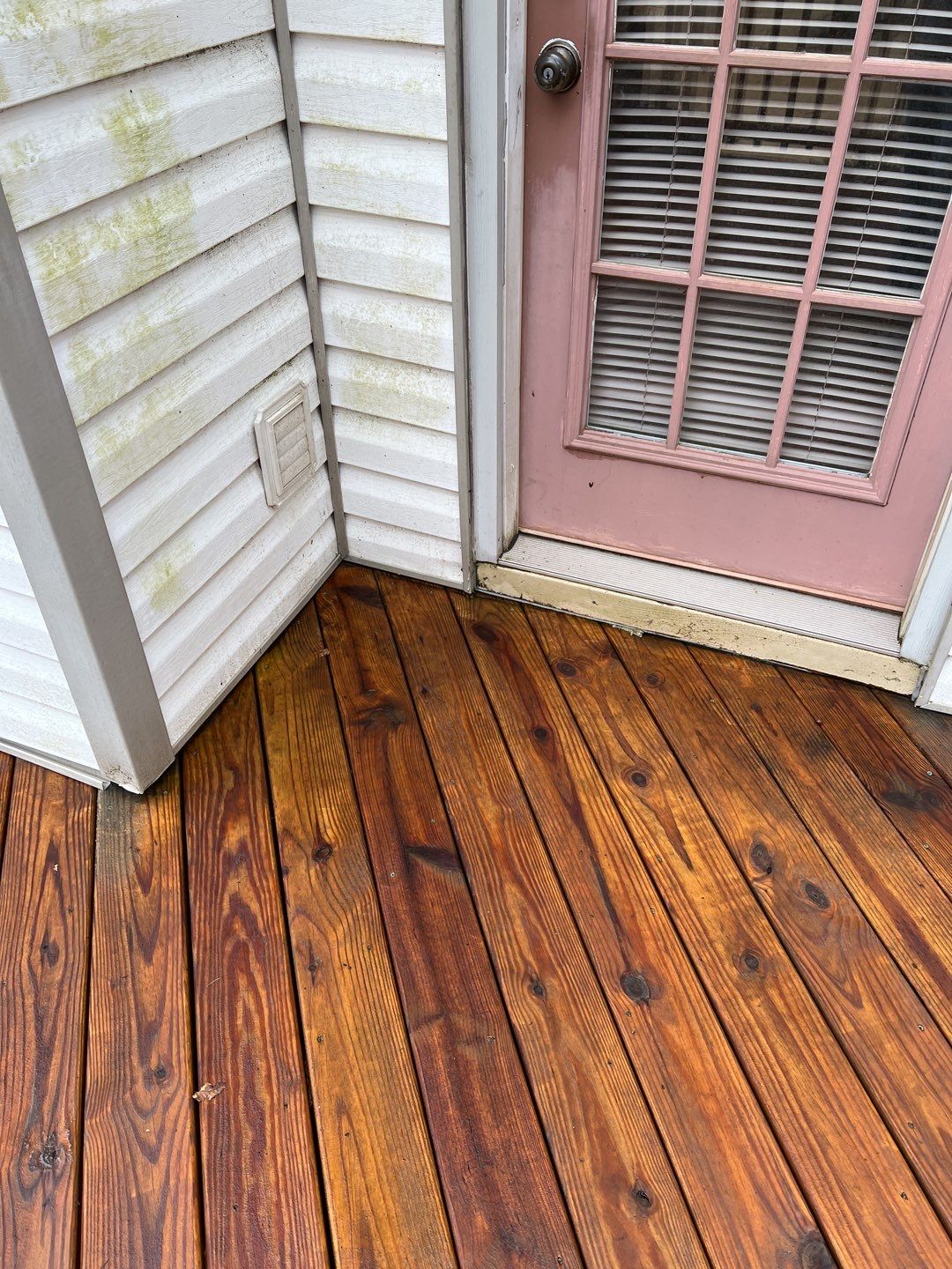 Coated Deck using Wood Sealant by DuraSeal