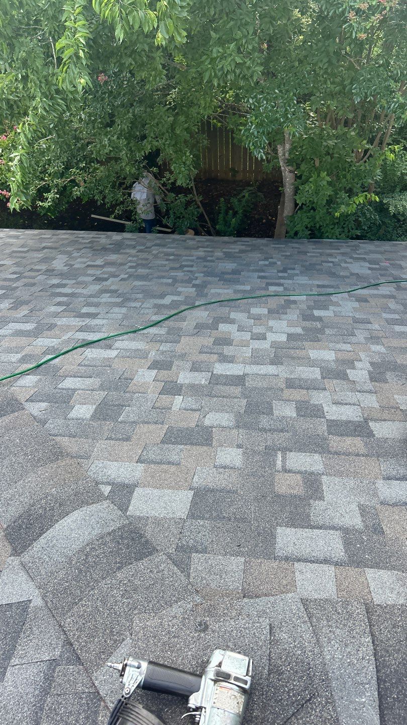 Williamsburg Gray - Owens Corning TruDefinition Duration by RoofsOnly.com