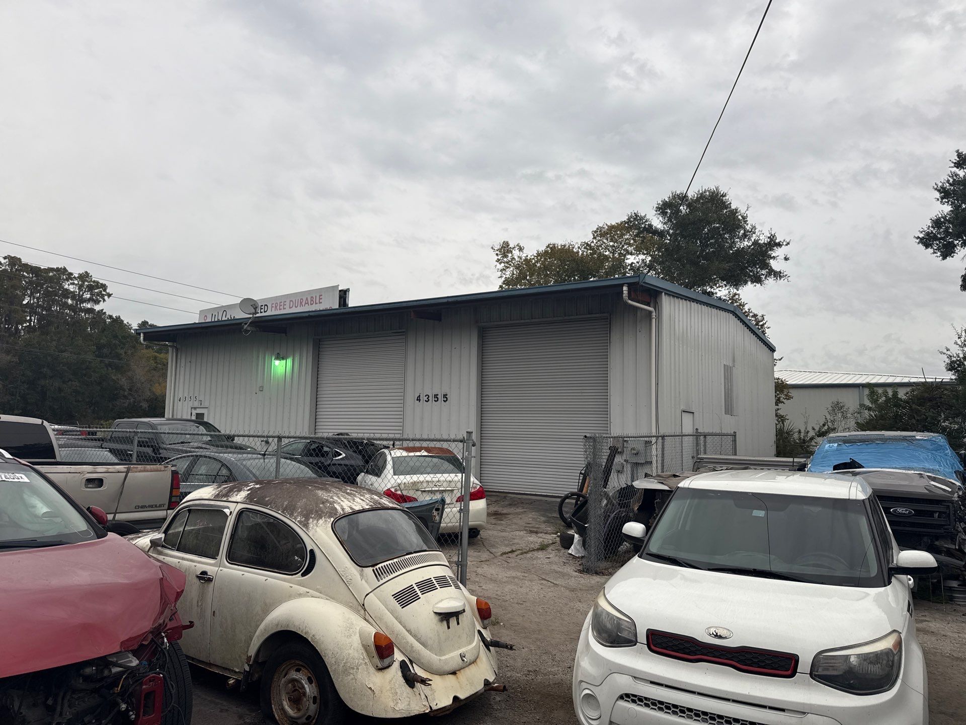 Clean Gutters and Seal Seams in Lakeland FL by Gutter Professors