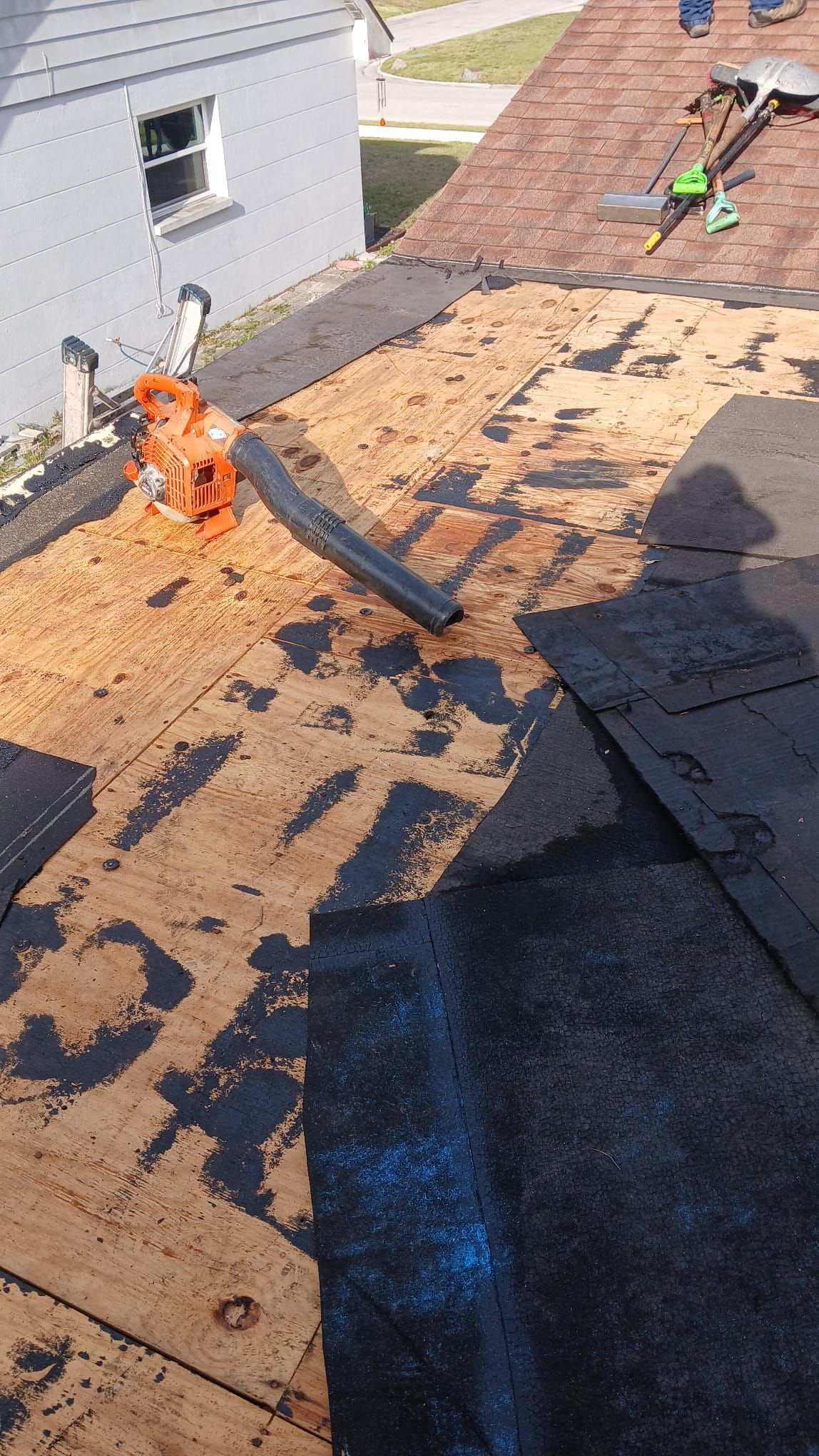 Project in St. Petersburg 33702 by Mitchell Roofing Company LLC 