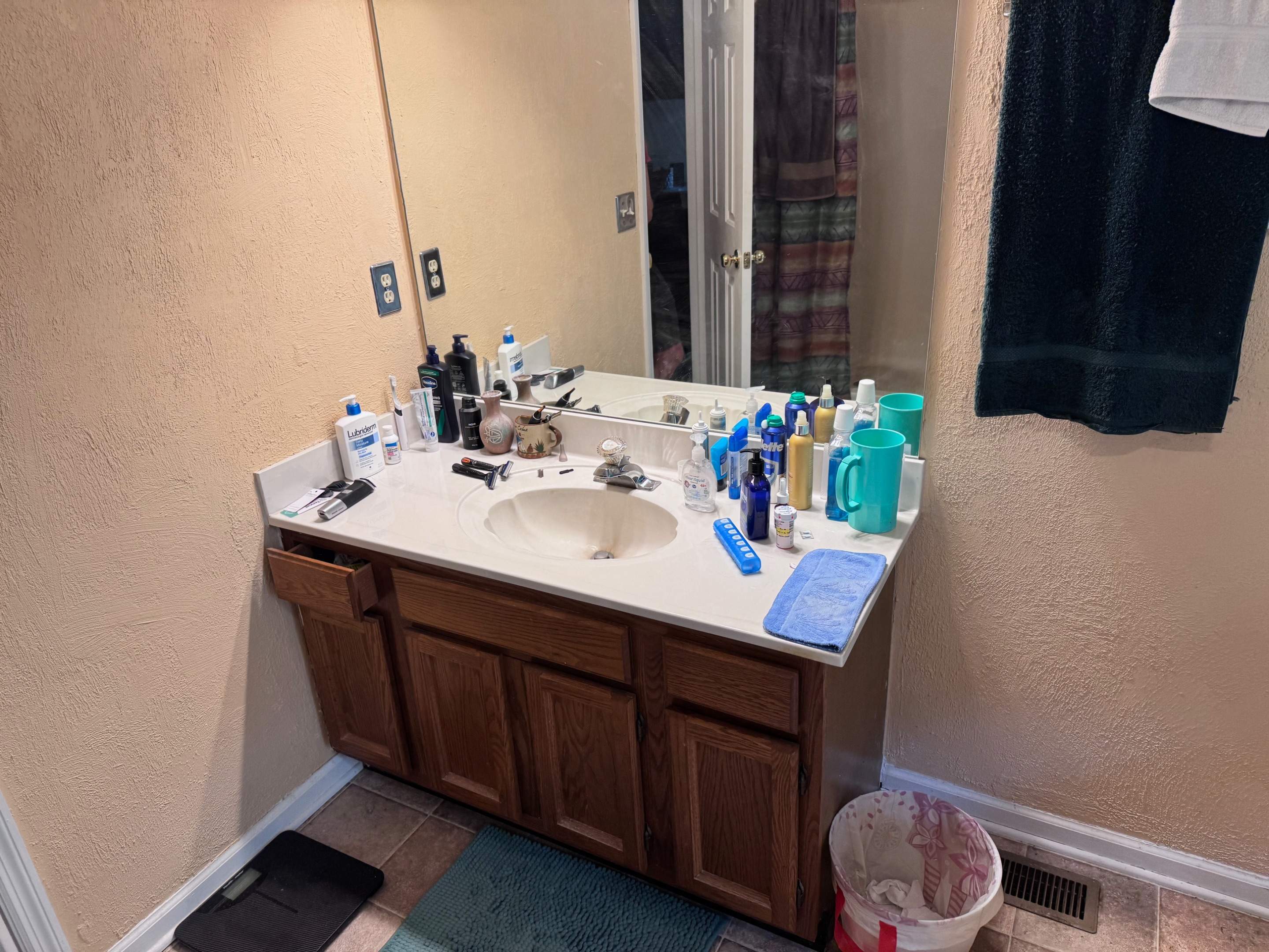 Master bathroom renovation by Prudencio