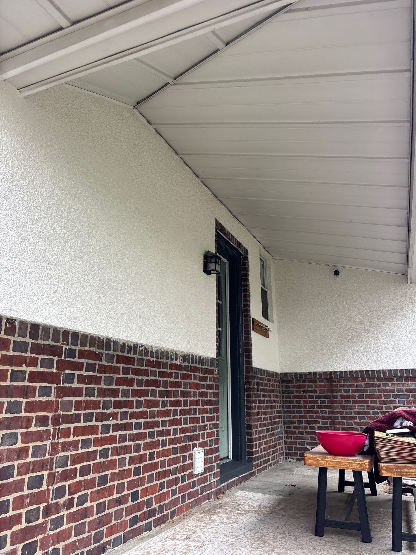Warm Stucco, Bold Contrast, and a Full Exterior Refresh in South Philly ✨ by Groovy Hues