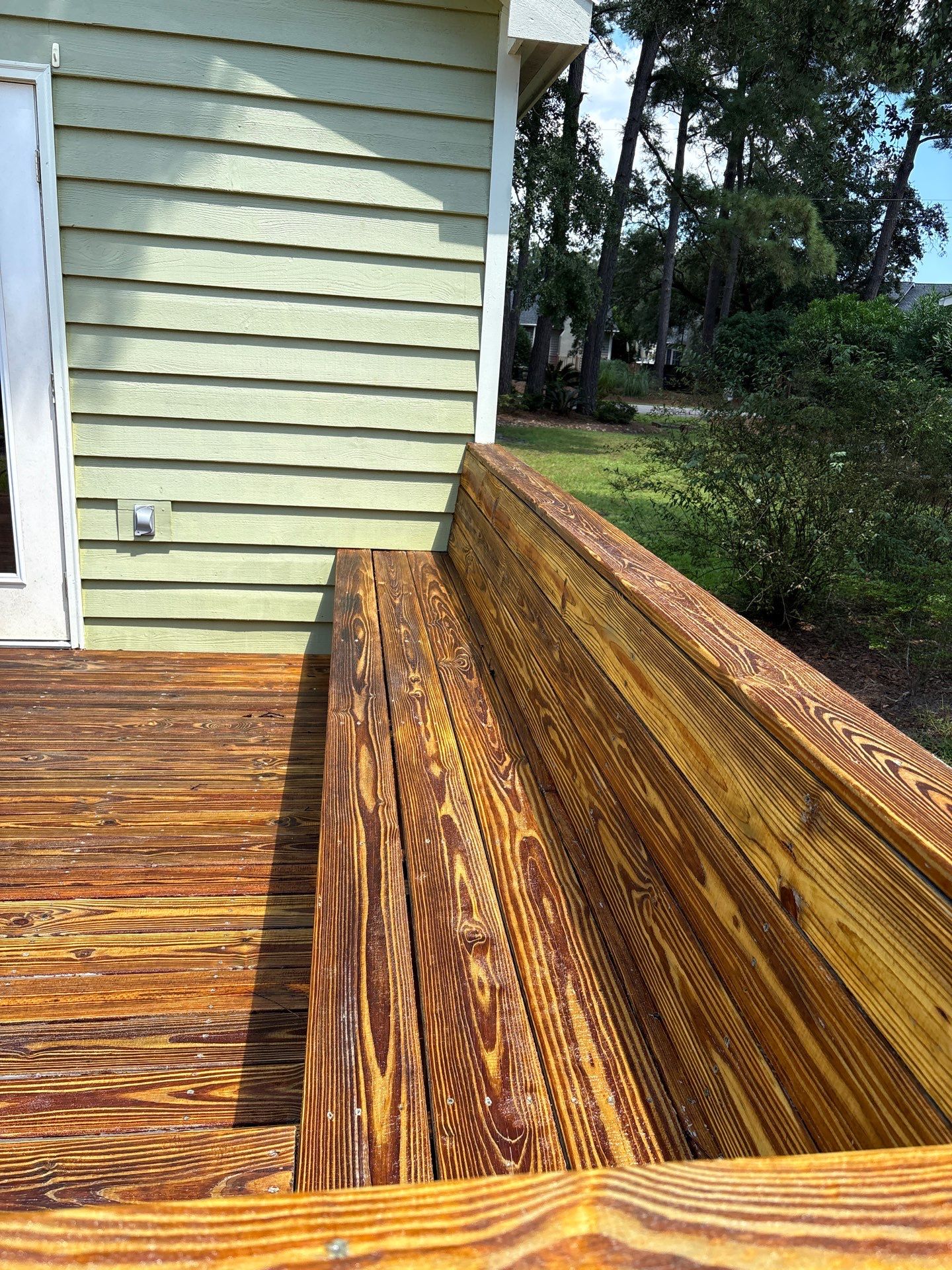Wood Deck using Wood Sealant by DuraSeal