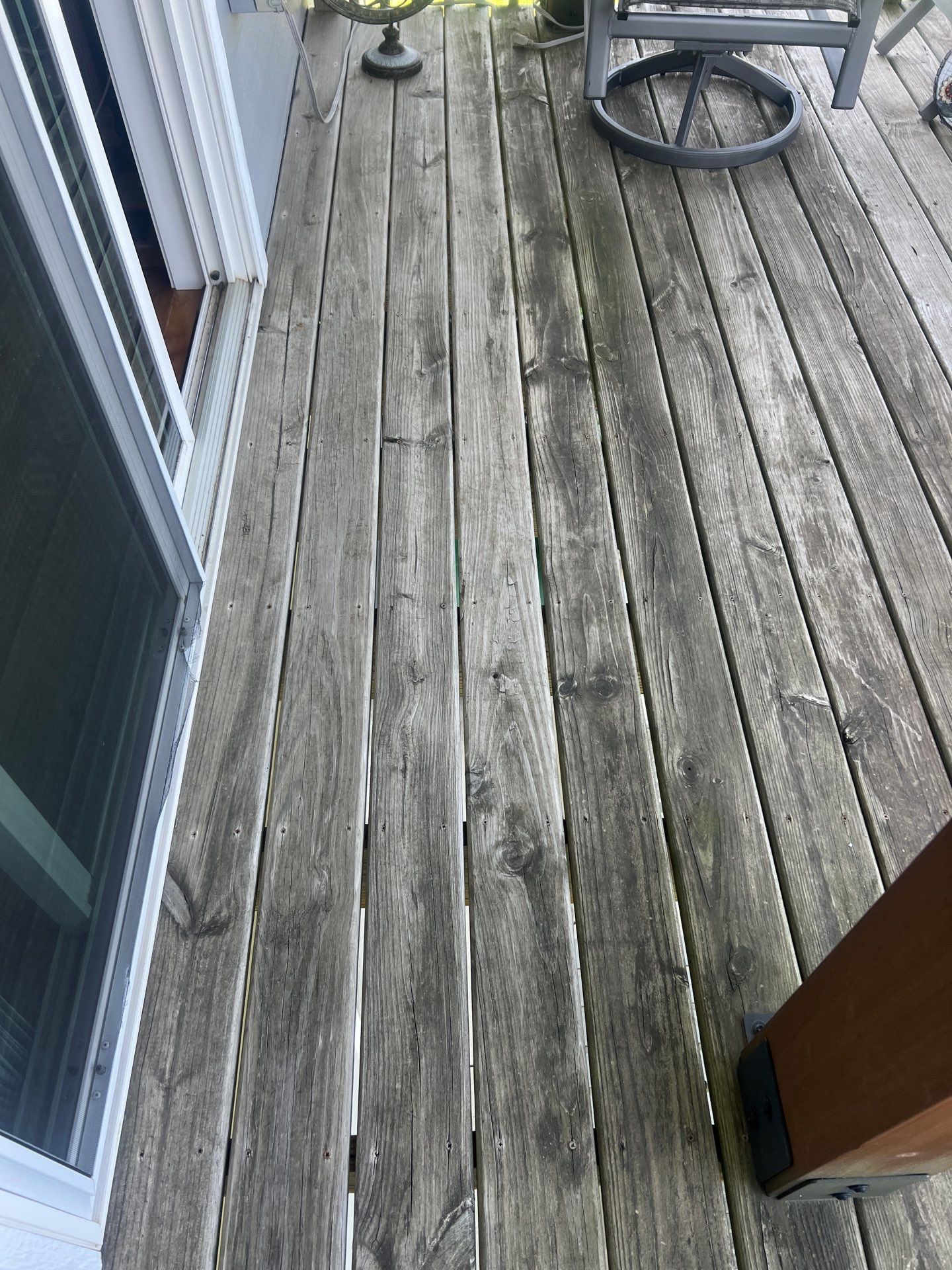 Deck Staining by Grandview Painting