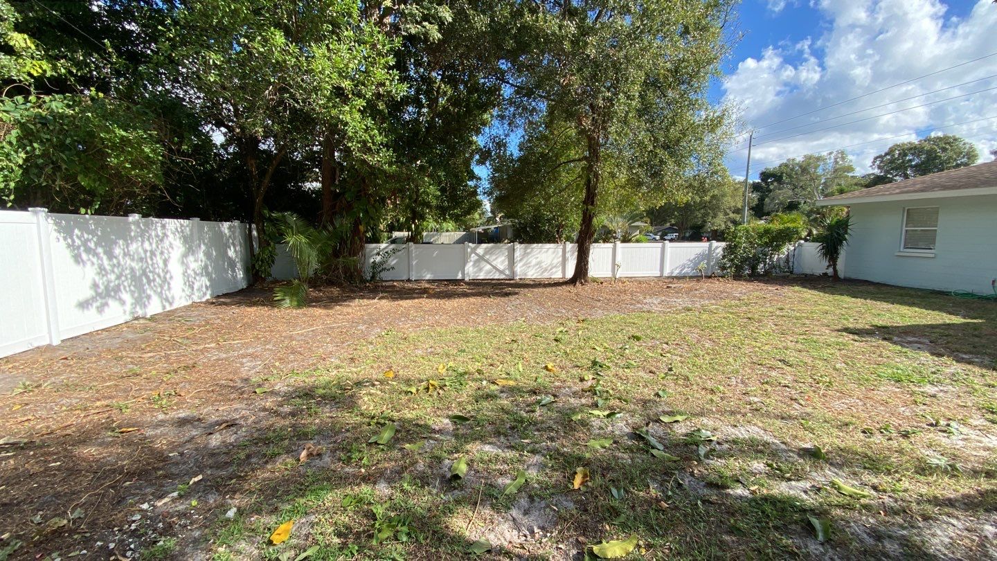 Bradenton, FL 4 ft. and 6 ft. Vinyl Privacy Fence by Asap fence and gates, LLC