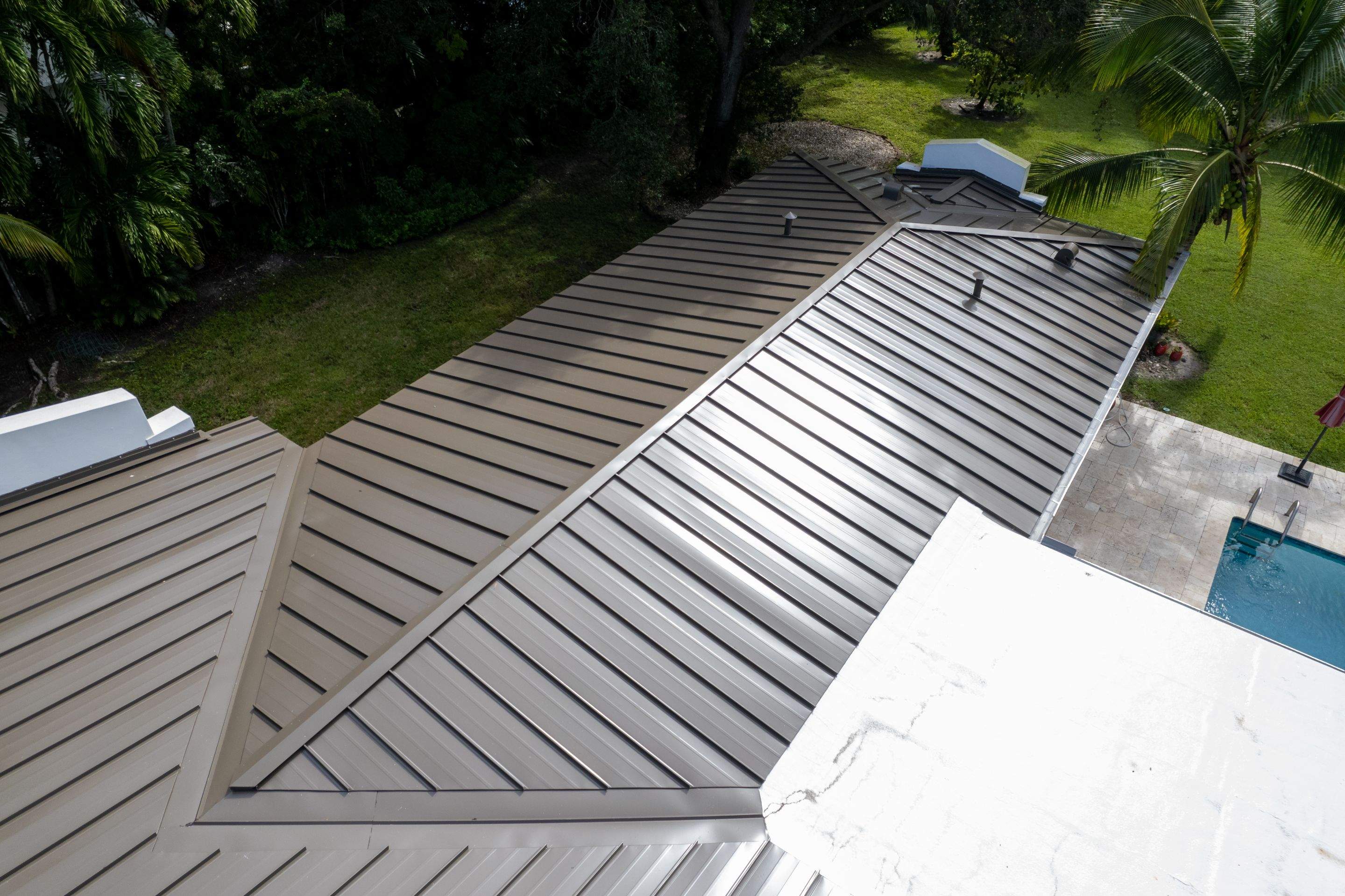 Metal Roof - Galvalume - Medium Bronze by Istueta Roofing