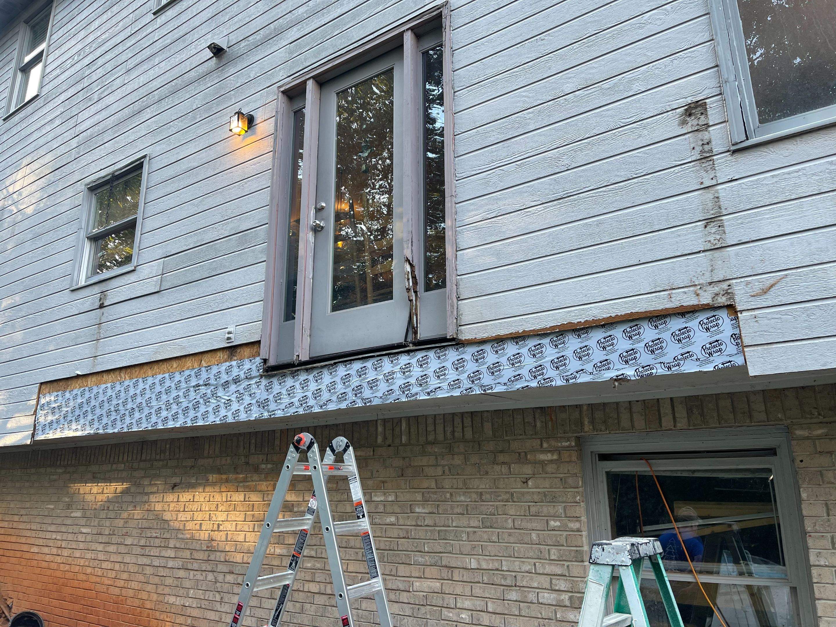 Balmoral Estates Screened Deck  by Pillar and Pine