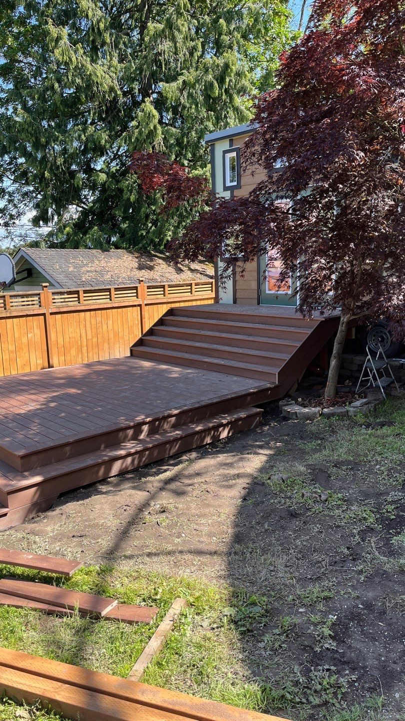 Seattle Decking by Alki deck builders 