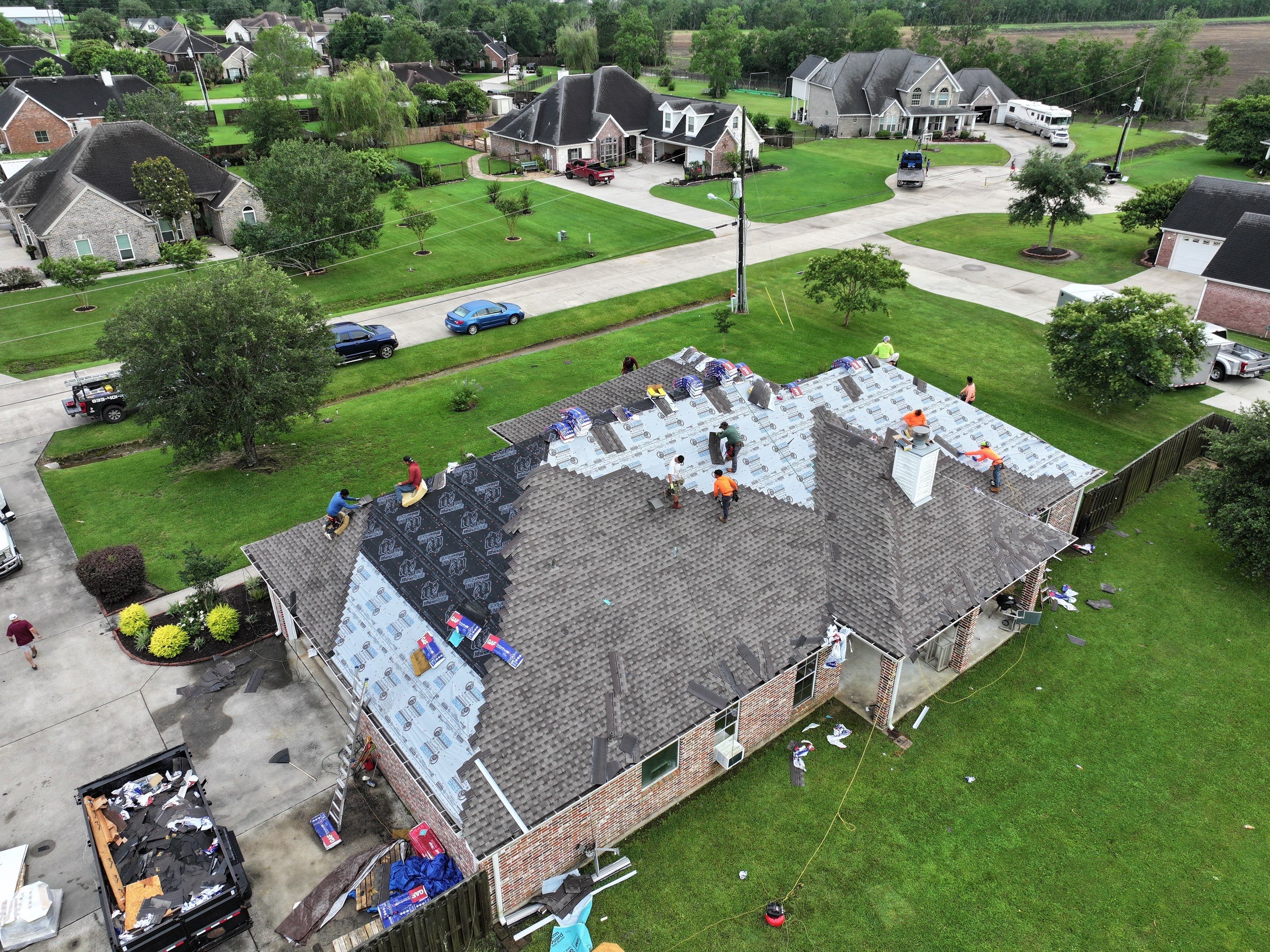 GAF HDZ - Weathered Wood by Elite Roofing LLC