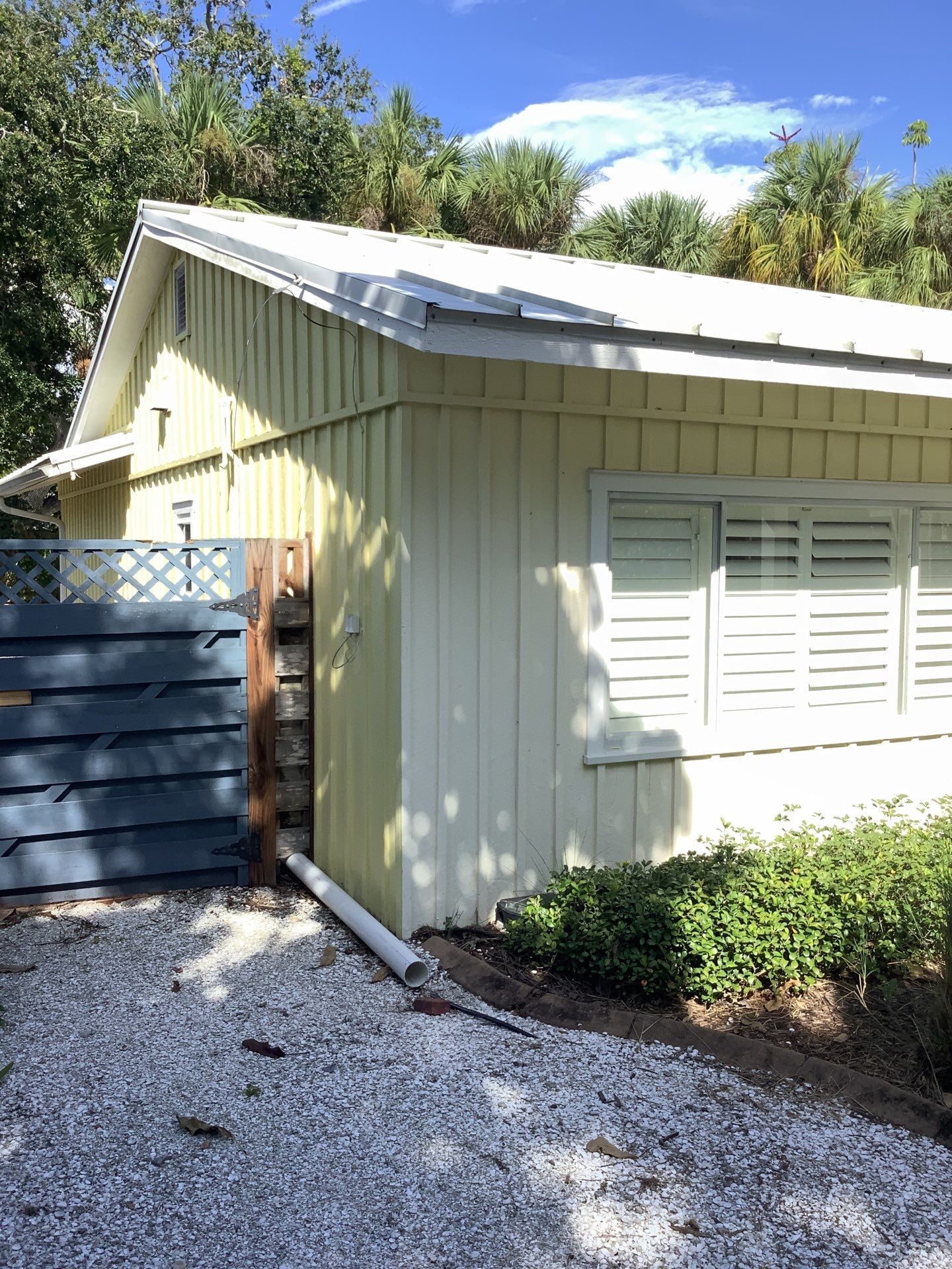 Splash Guard Gutters Installed in Siesta Key FL by Gutter Professors