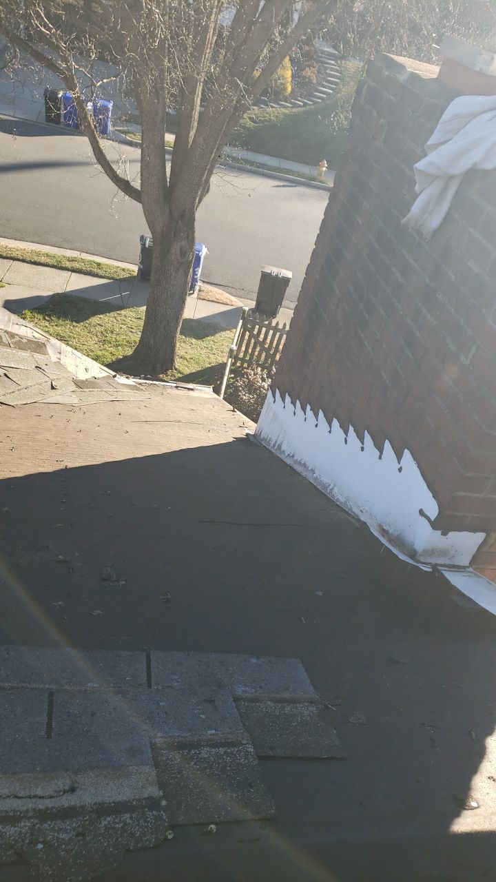 Arlington: CertainTeed Landmark Designer Shingles in Cobblestone Gray by RM Banning, Inc.