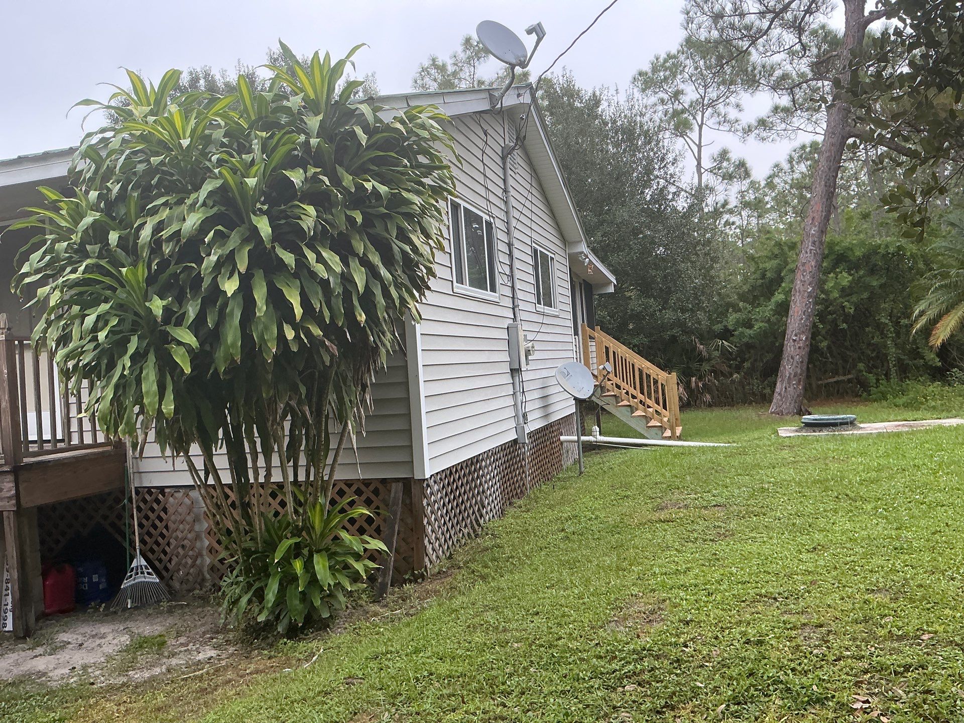 Seamless Aluminum Gutter Installation using 6 Inch Seamless Gutters in North Fort Myers FL by Gutter Professors