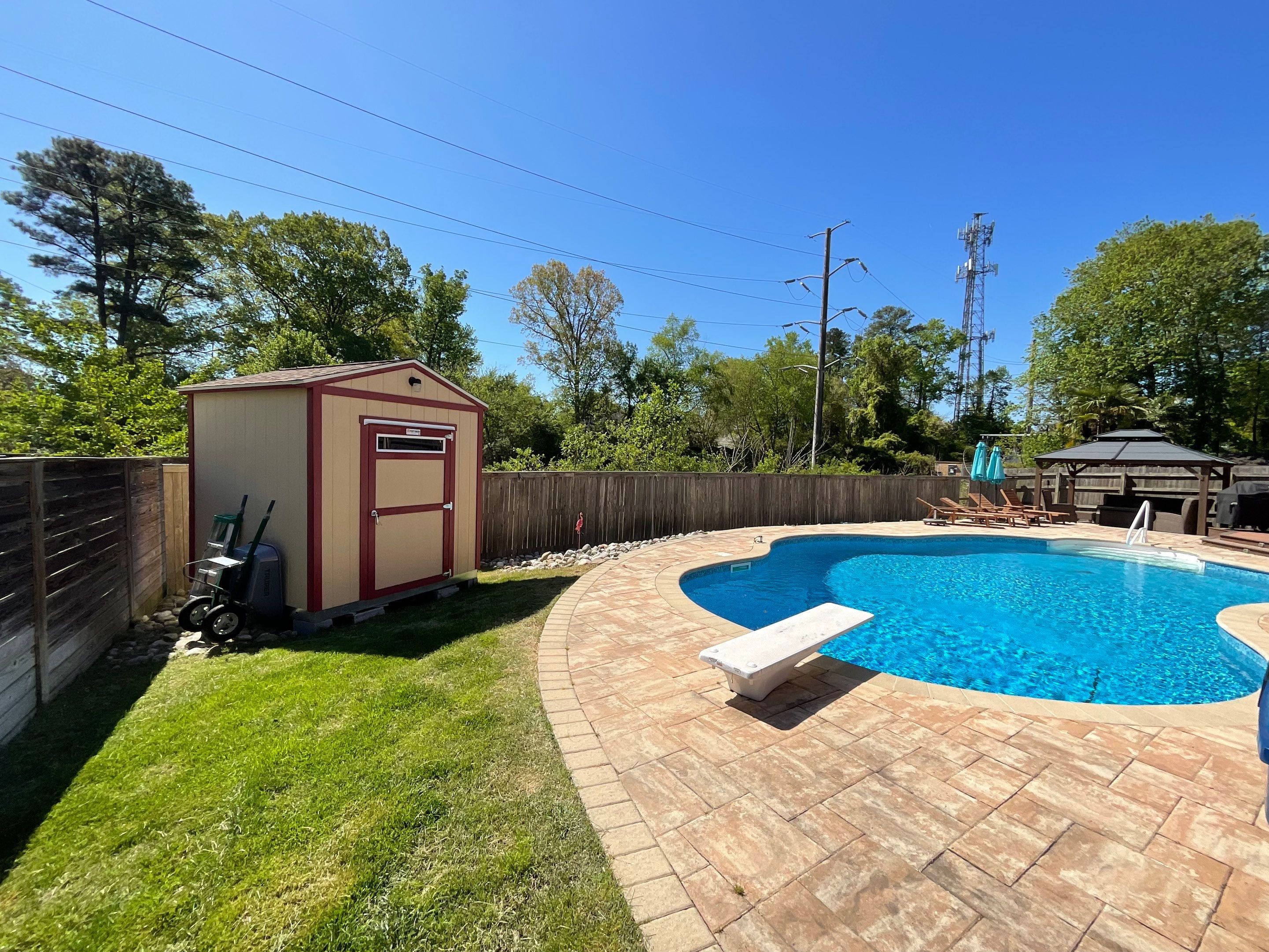 Vinyl Fencing That Lasts a Lifetime by Tidewater Trim & Deck