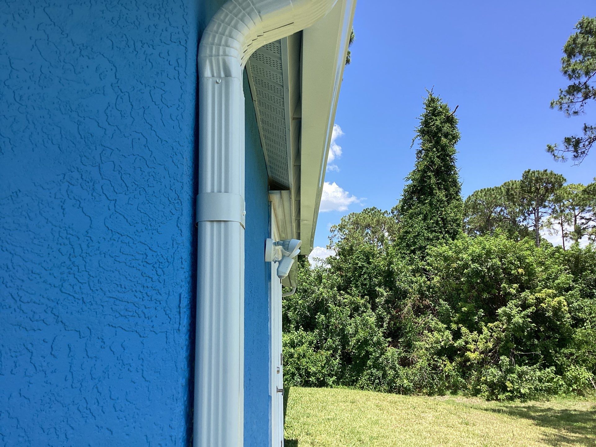 White K-Style Gutters in Fort Myers FL by Gutter Professor by Gutter Professors