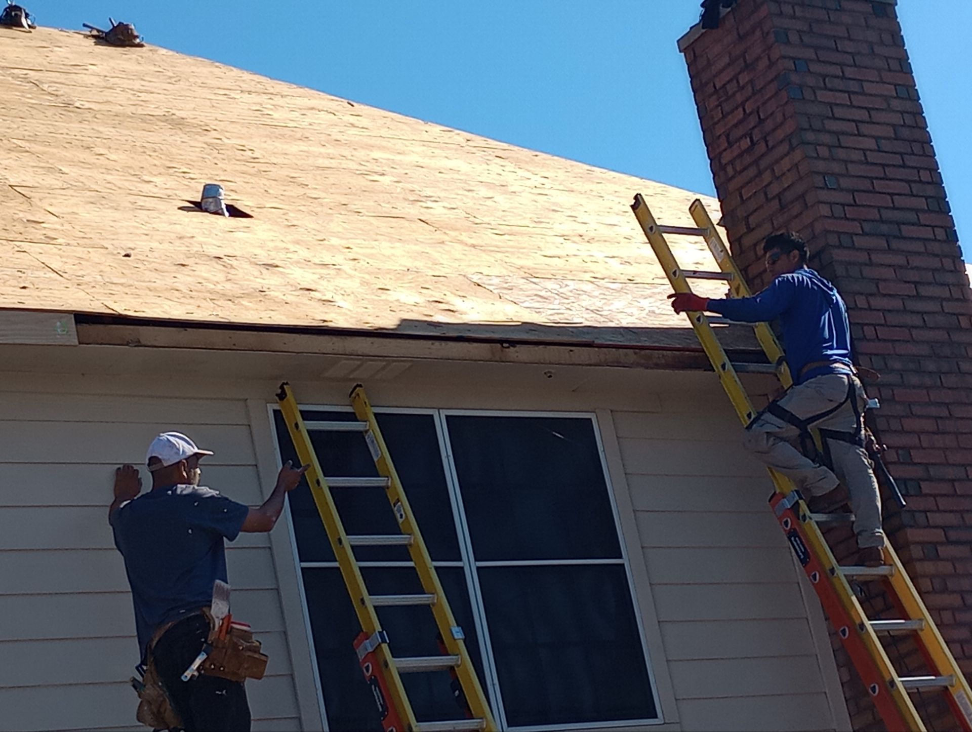 Residential Roofing Installation using Owen's Corning Duration (Lifetime) Shingles by Roof Repair Company