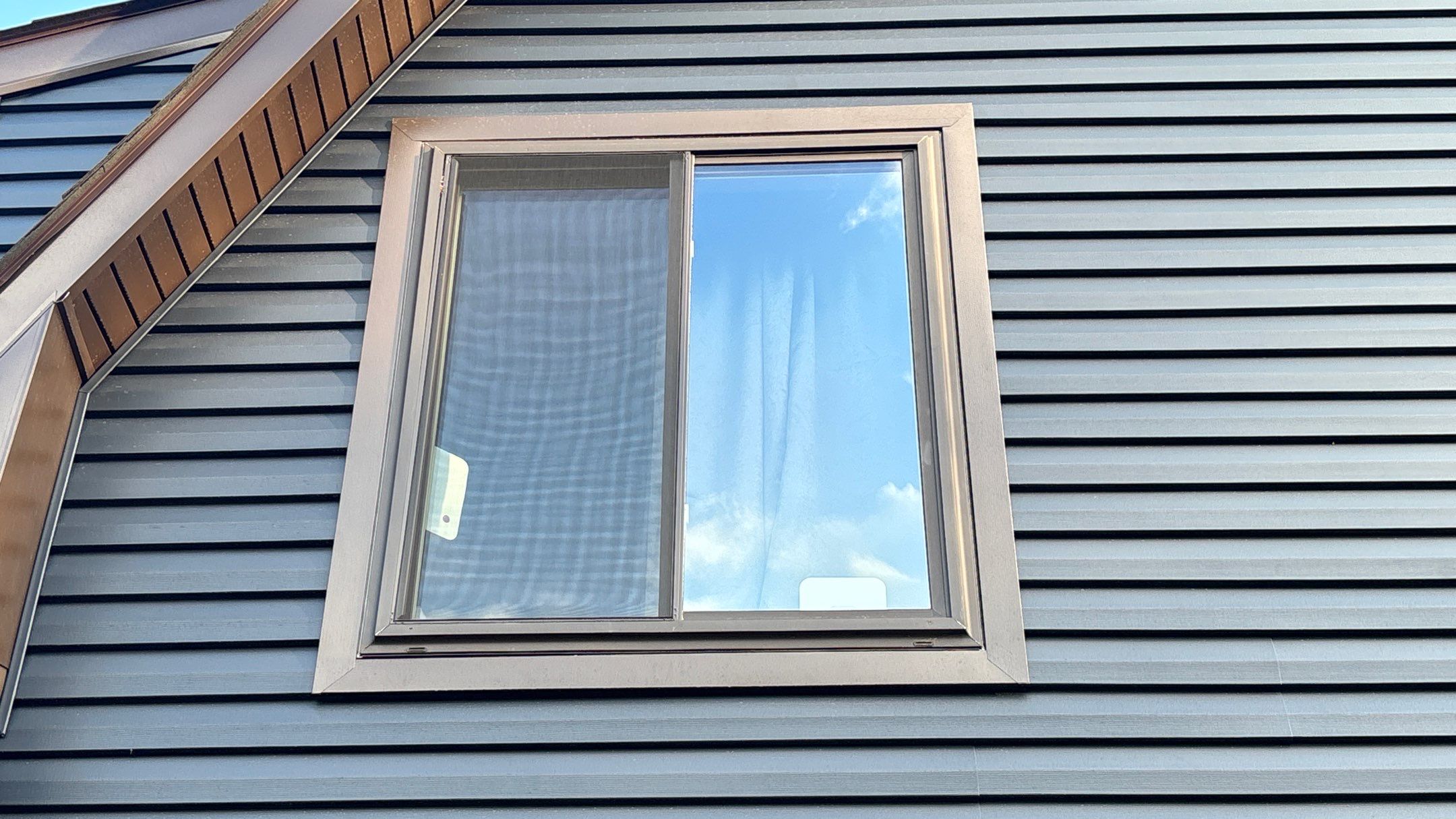 Siding Replacement using Alside Charter Oak D4.5" by 180 Contractors