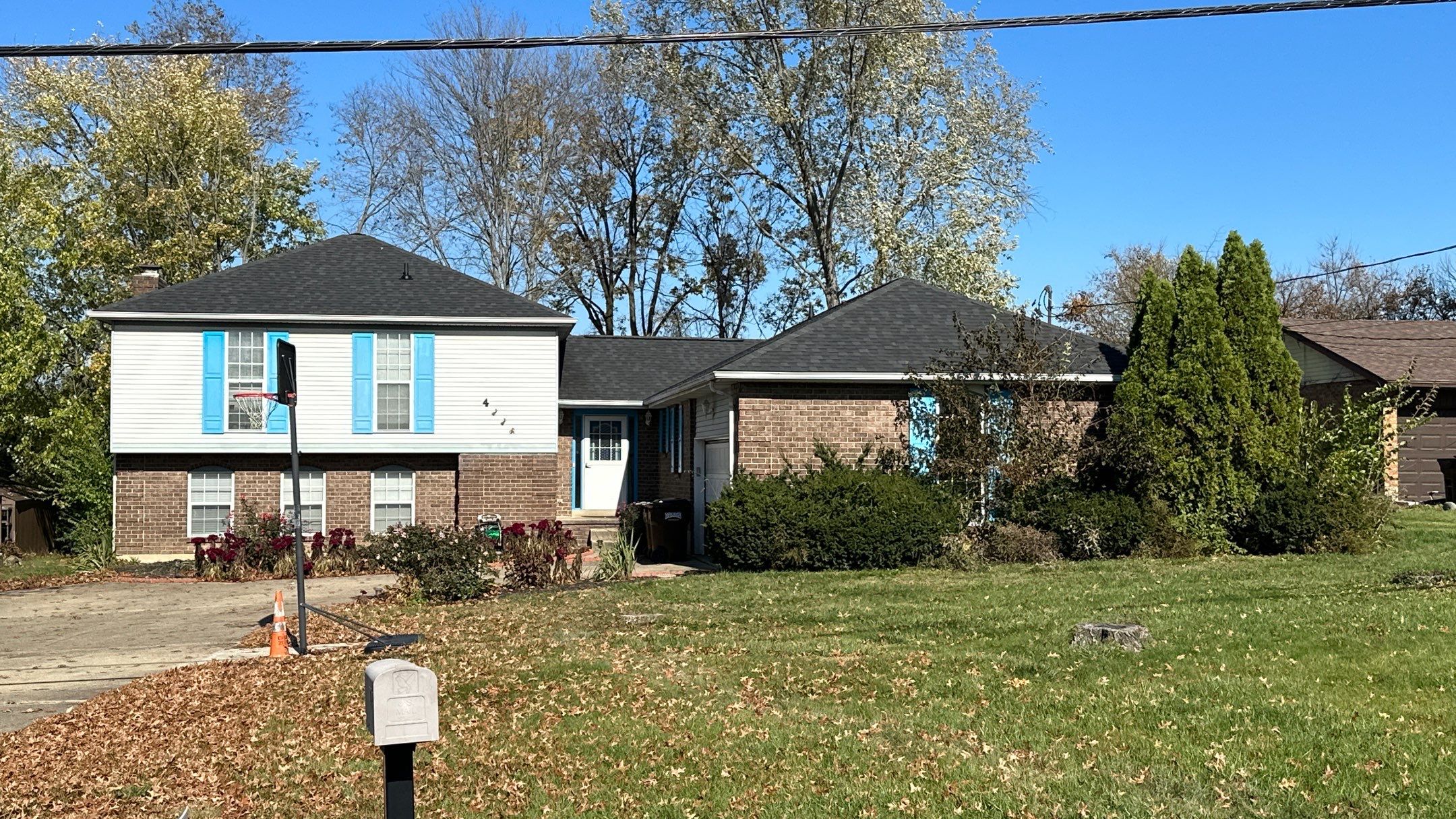 Liberty Township - Pristine Black by Tamlin Roofing