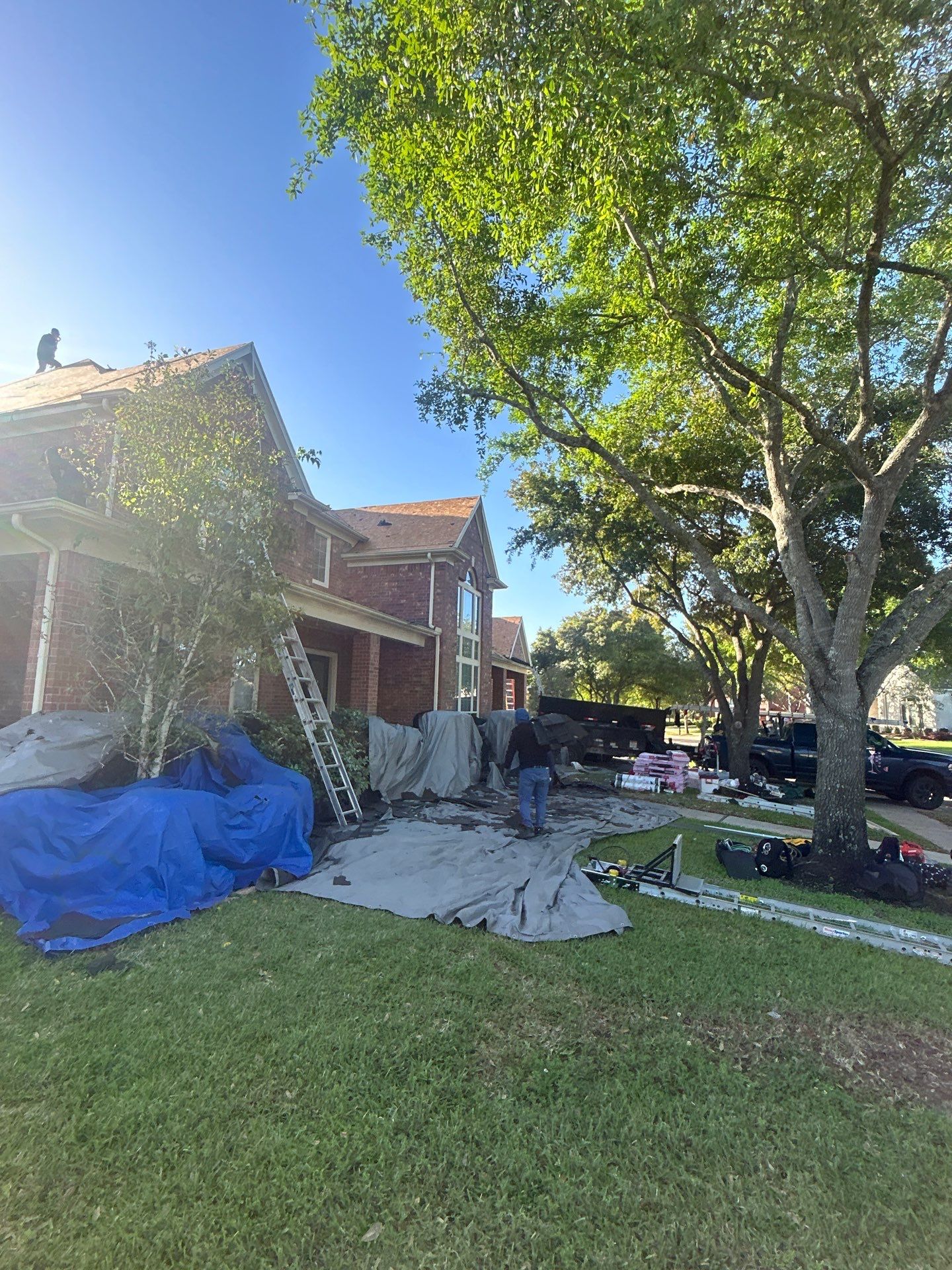 Residential Roofing Installation using Owen's Corning Duration (Lifetime) Shingles by Roof Repair Company