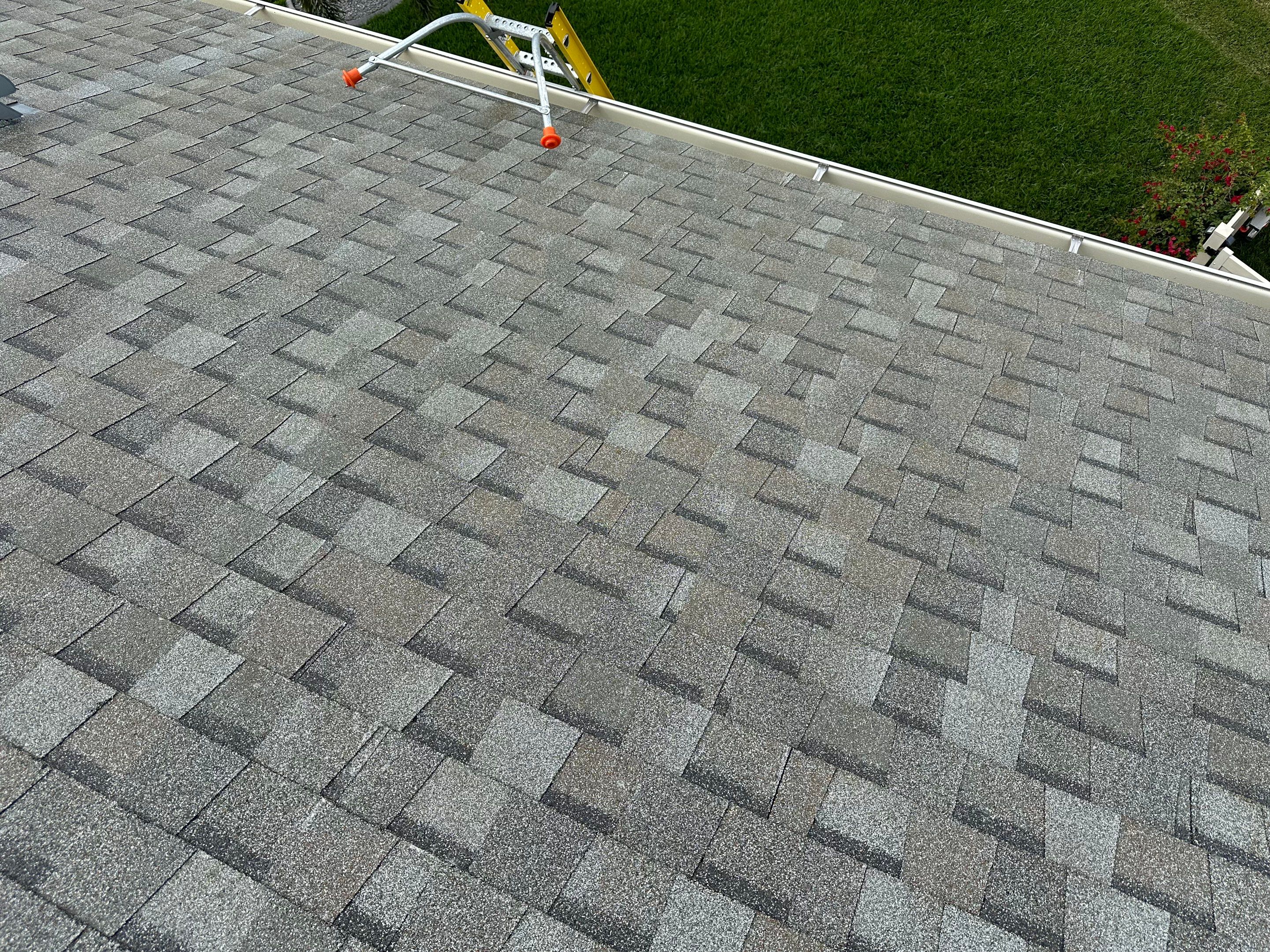 Roof Cleaning, Driveway Cleaning & Paver Patio Cleaning in Willow Palms Estates, Palmetto, FL | Sunshine AquaWash by Sunshine AquaWash