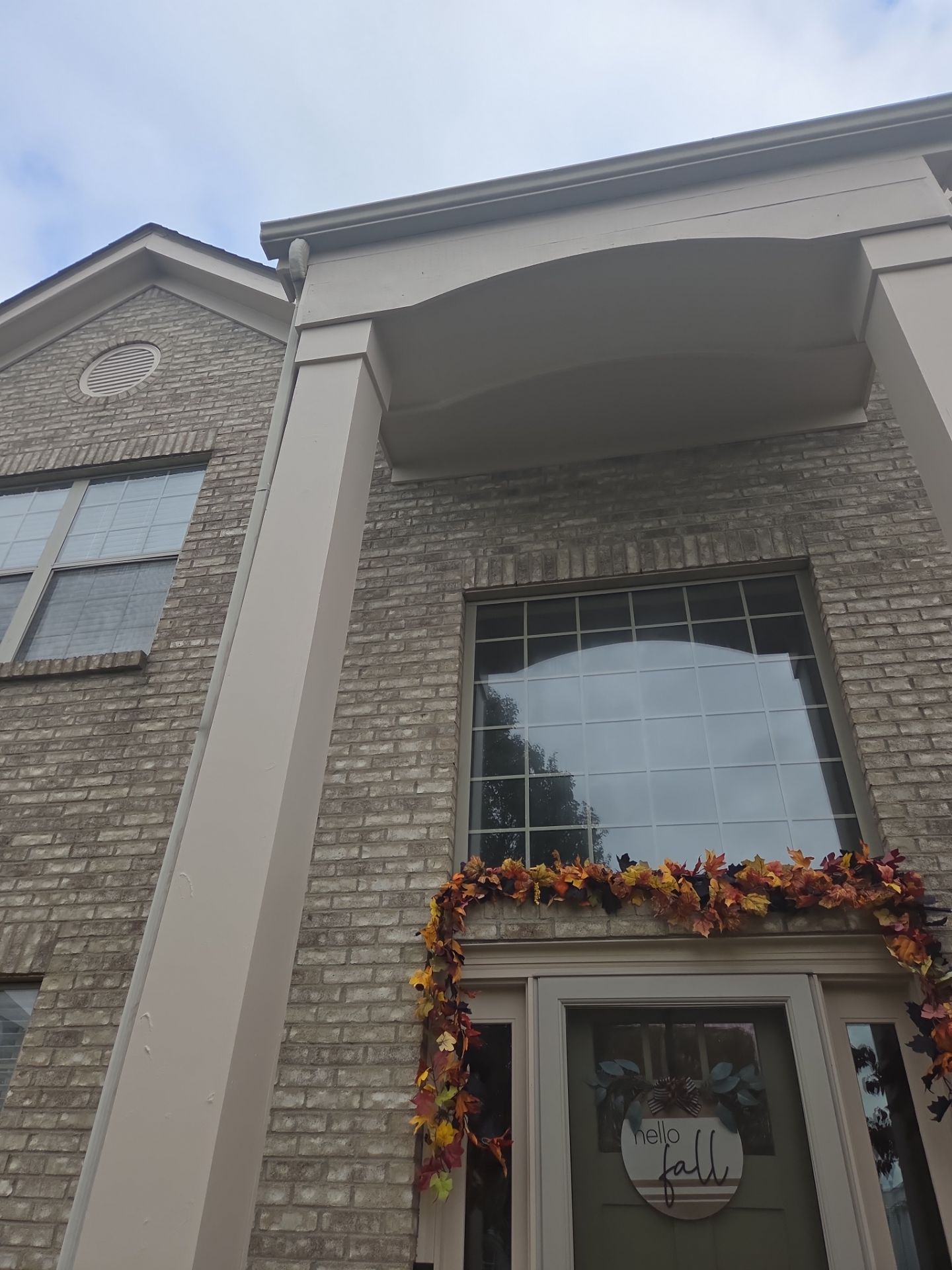 Exterior Trim and Living Room Ceiling by Fresh Coat Painters Of Pataskala/Canal Winchester