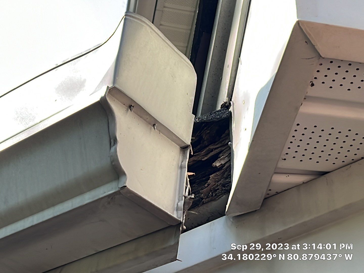 Soffit Water Damage by Thompson Industrial