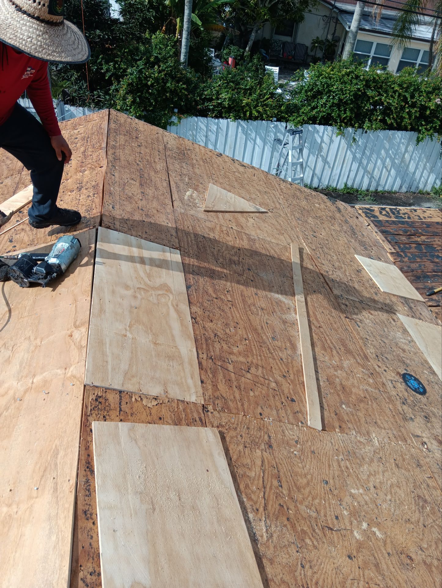 Shingles Roof in Boca Raton by Roofing Recovery
