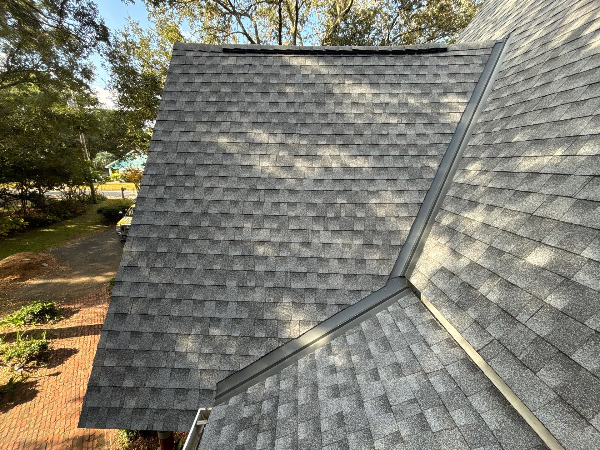 GAF HDZ - Oyster Grey by Linta Roofing