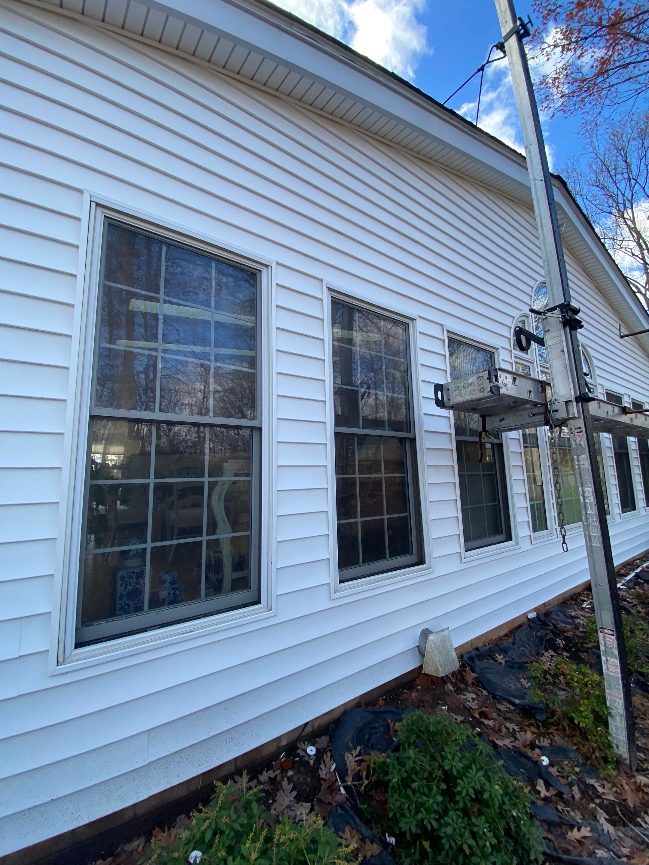 Springfield CertainTeed Charcoal Black Roof & CertainTeed Colonial White Siding by RM Banning, Inc.