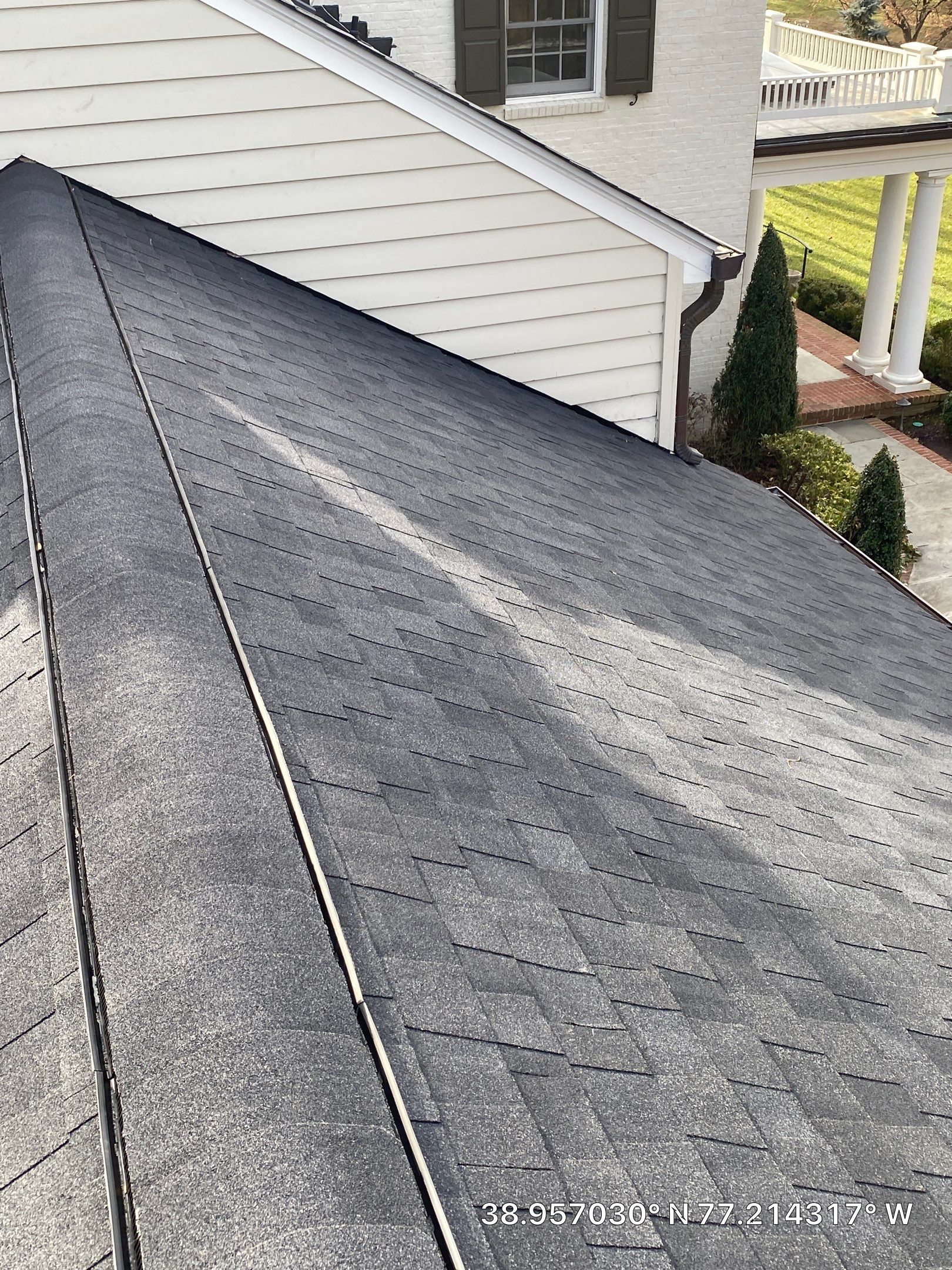 McLean: Certainteed Landmark Pro Designer Shingles in Max Def Charcoal Black by RM Banning, Inc.