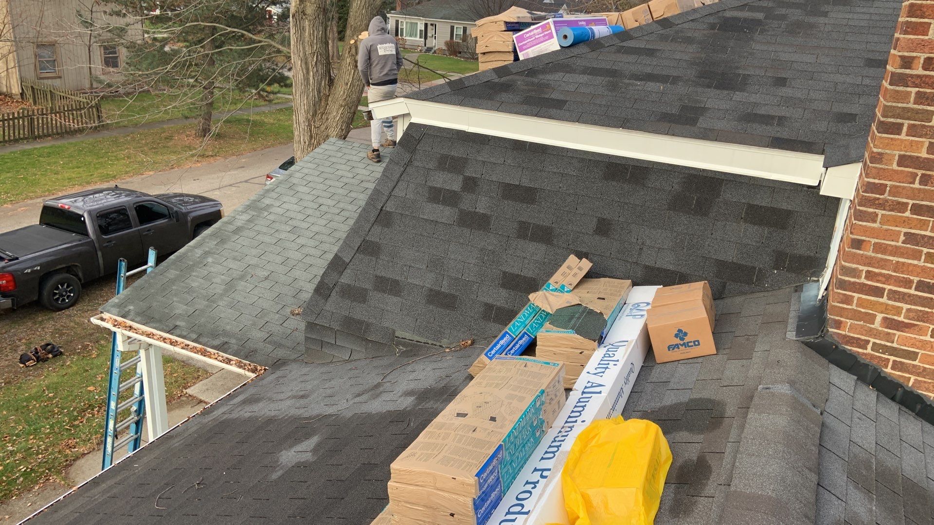 Roof Replacement using CertainTeed Landmark by 180 Contractors