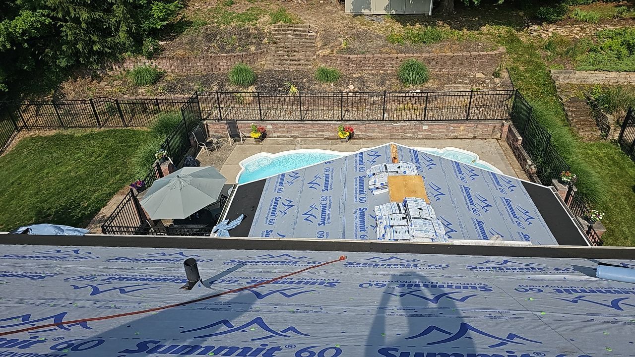 ATLAS PINNACLE COLOR: HEARTHSTONE by Eagle Eye Roofing
