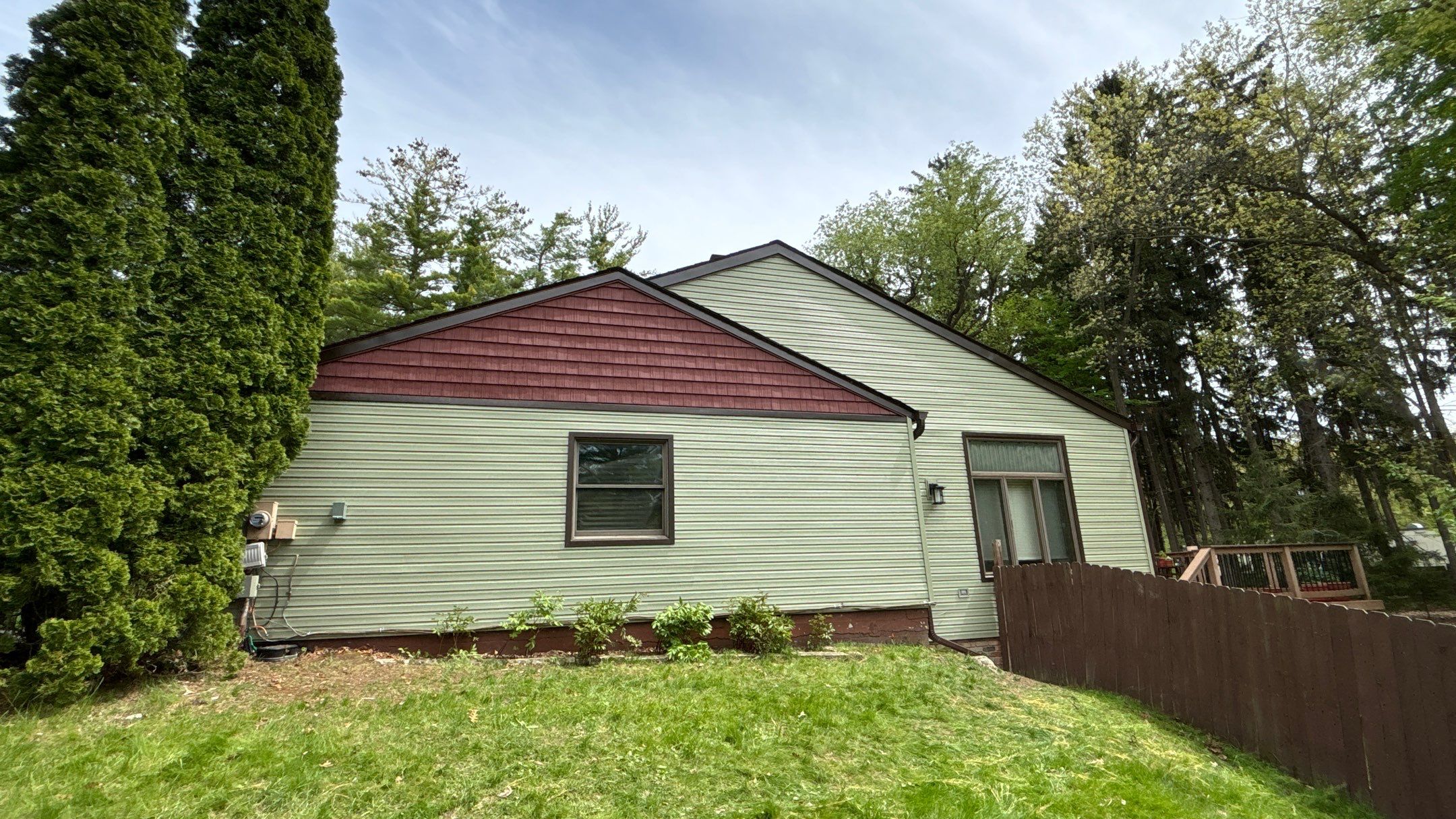 Siding Replacement using Alside D4 Odyssey-Plus Dutchlap by 180 Contractors