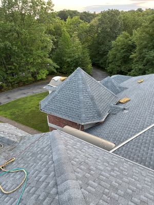 Residential Roofing Installation using GAF Timberline HDZ