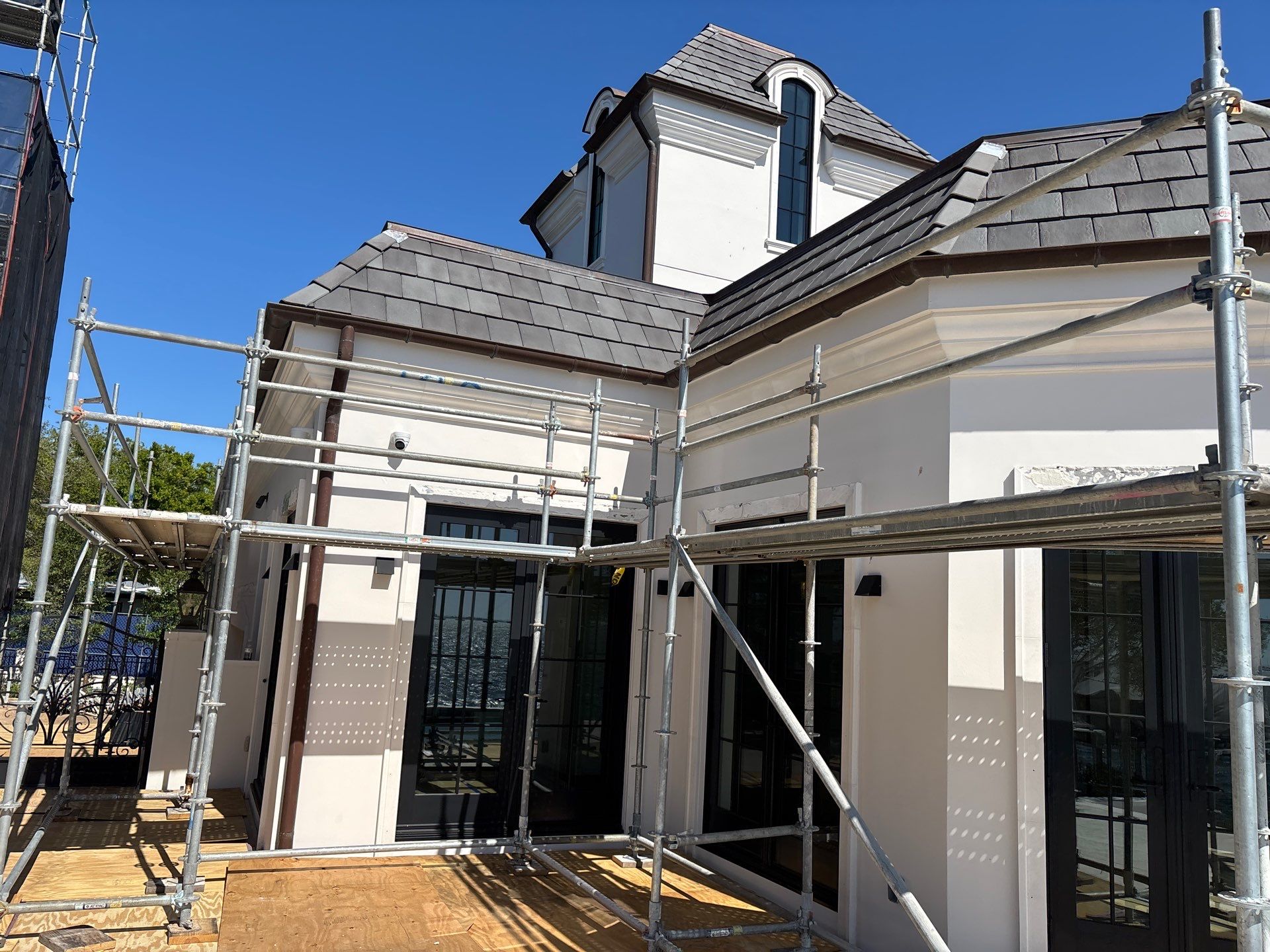 Gutter Installation using Half Round Seamless Gutters in Tampa FL by Gutter Professors