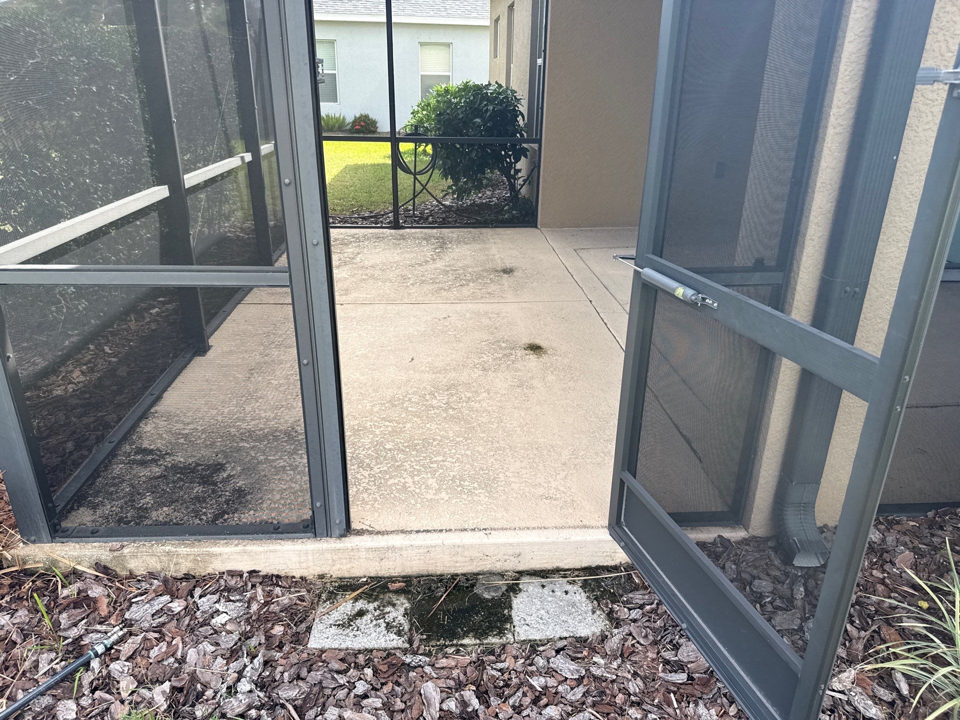 Driveway, Sidewalk & Lanai Cleaning Transformation | Forest Creek Parrish, FL by Sunshine AquaWash
